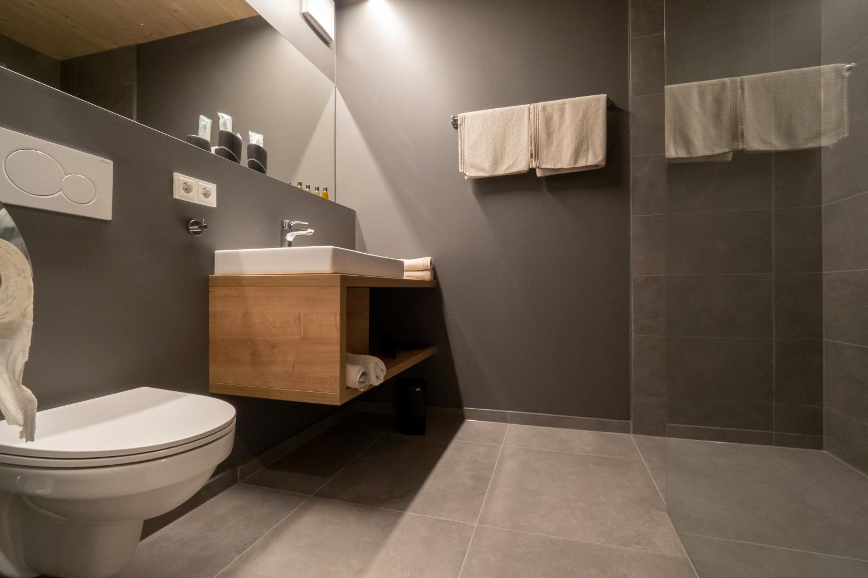 Double Room - Photo 2