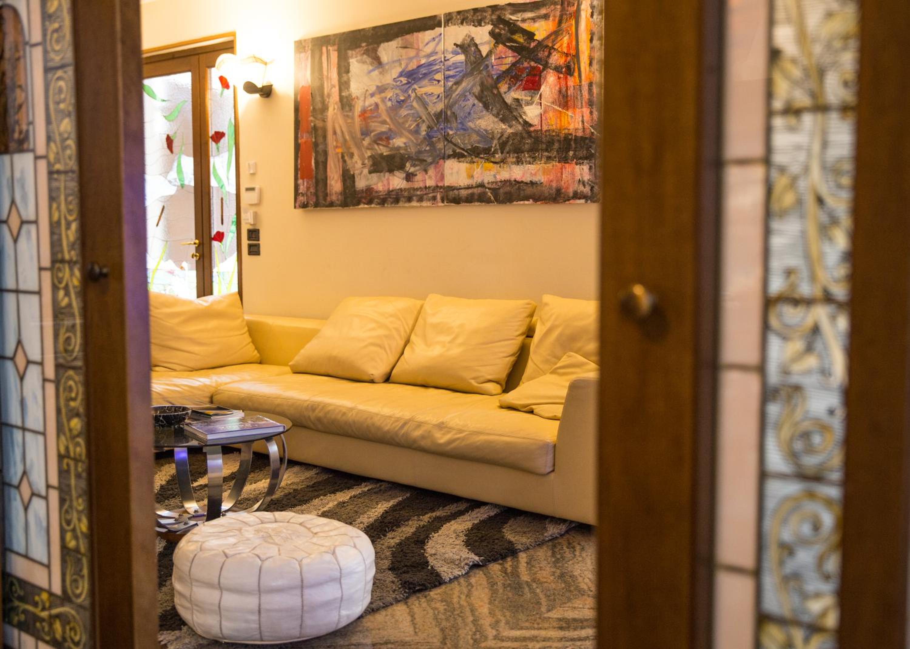 Three-Bedroom Villa (6 Adults)