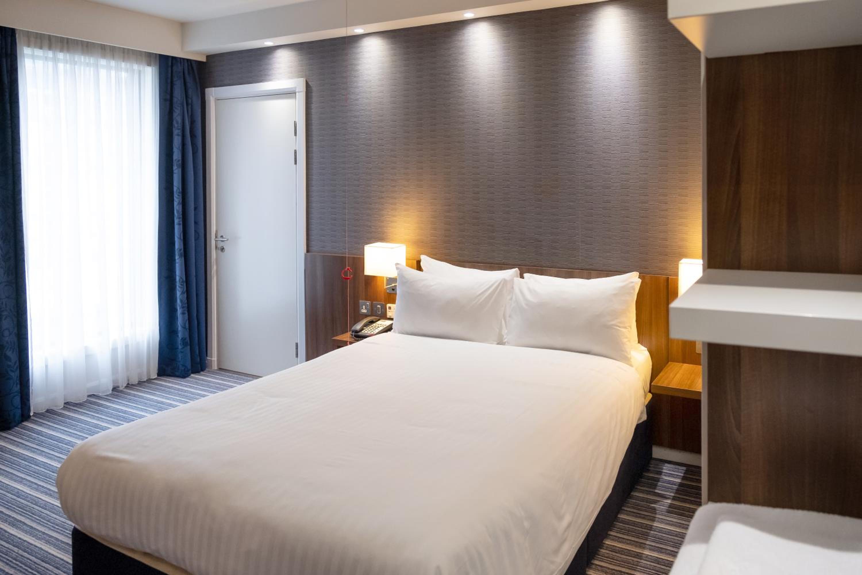Standard Room with Free Hot Breakfast photo 1