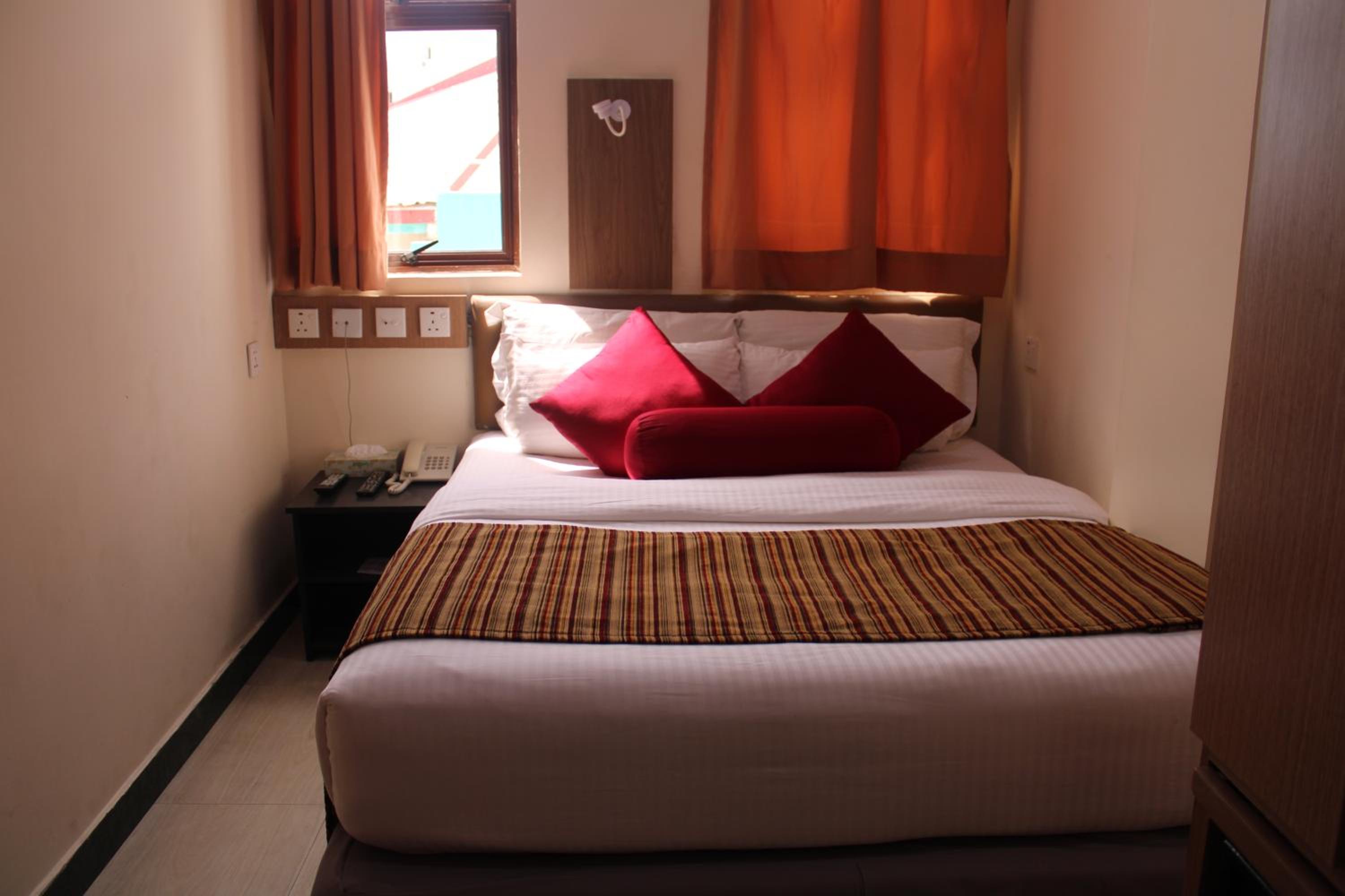 Standard Double Room (Free Return Airport Transfer and 10% of Food & Beverage)