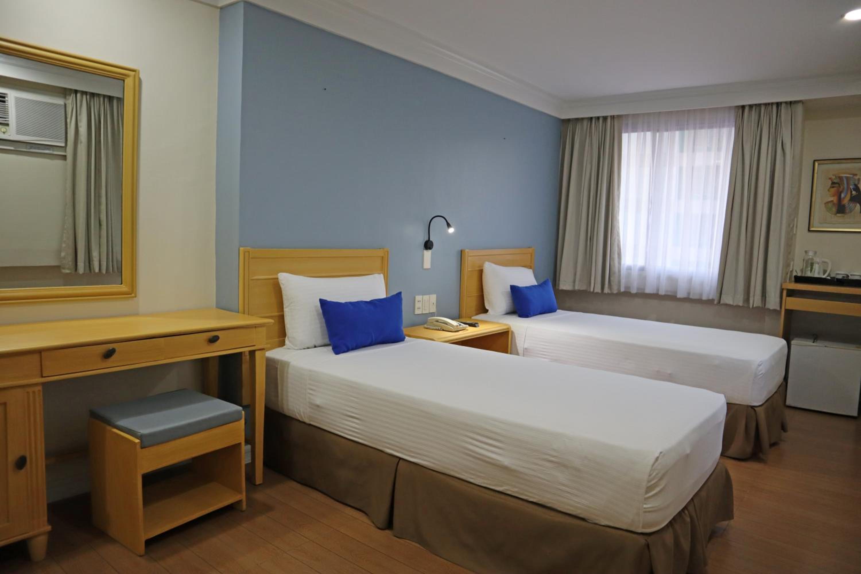 Deluxe Double or Twin Room