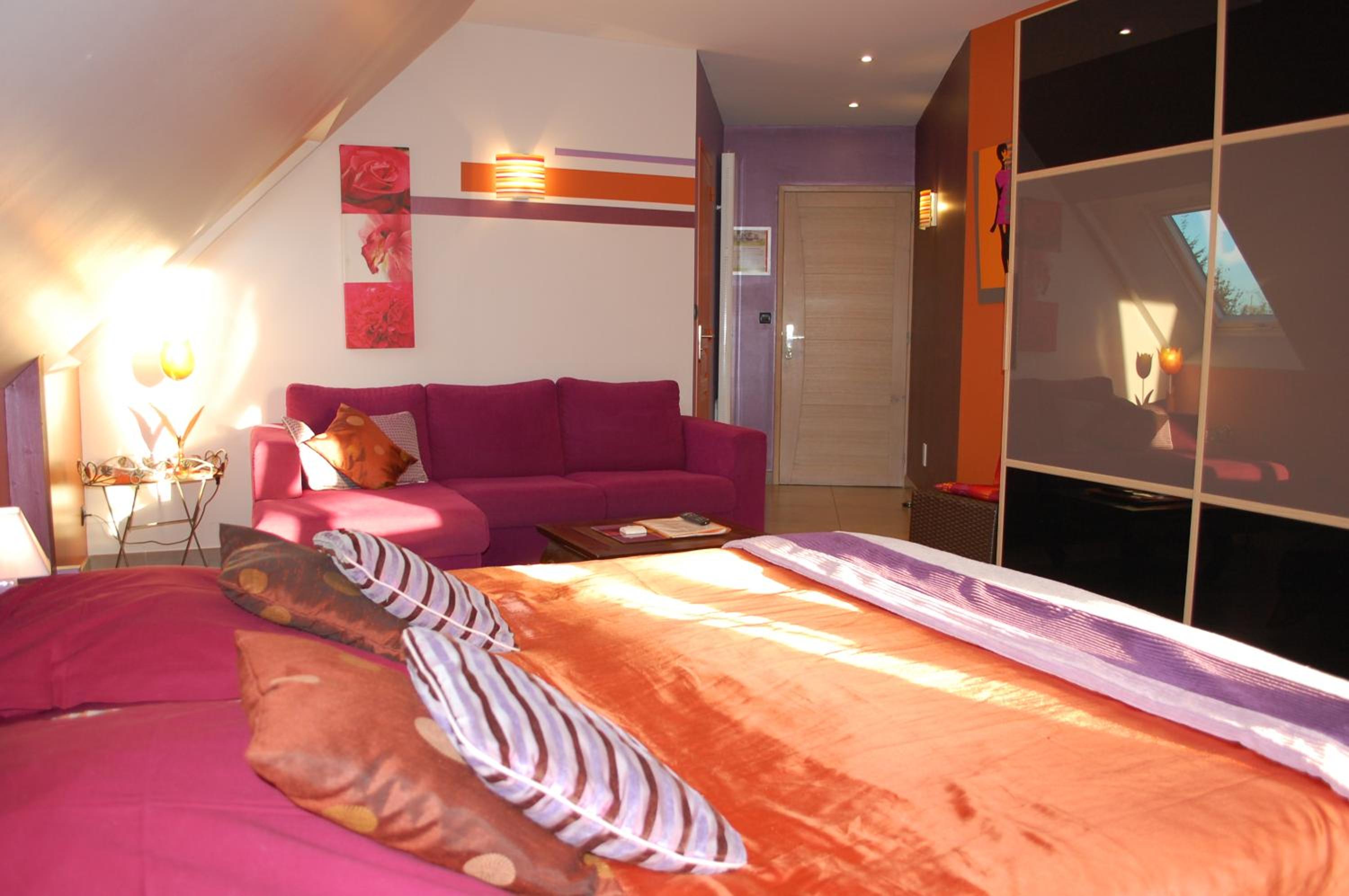Standard Double Room - Photo 3