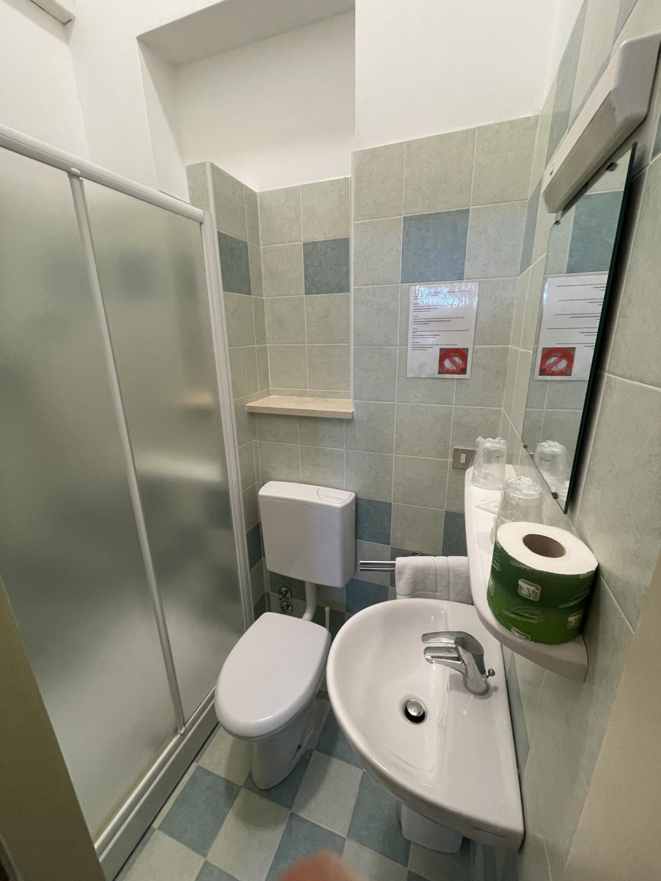 Standard Triple Room with Canal View photo 2