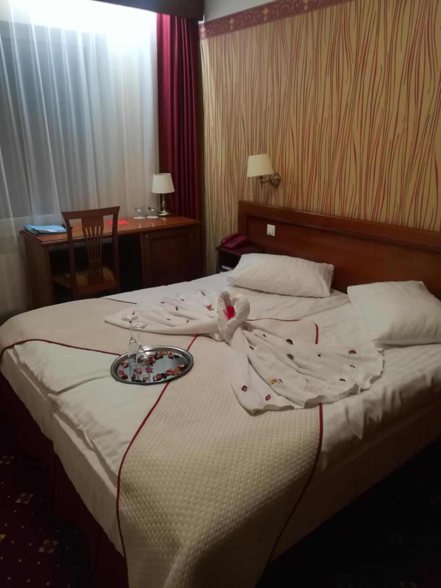 Double Room With Sea View And Valentine'S Day Package