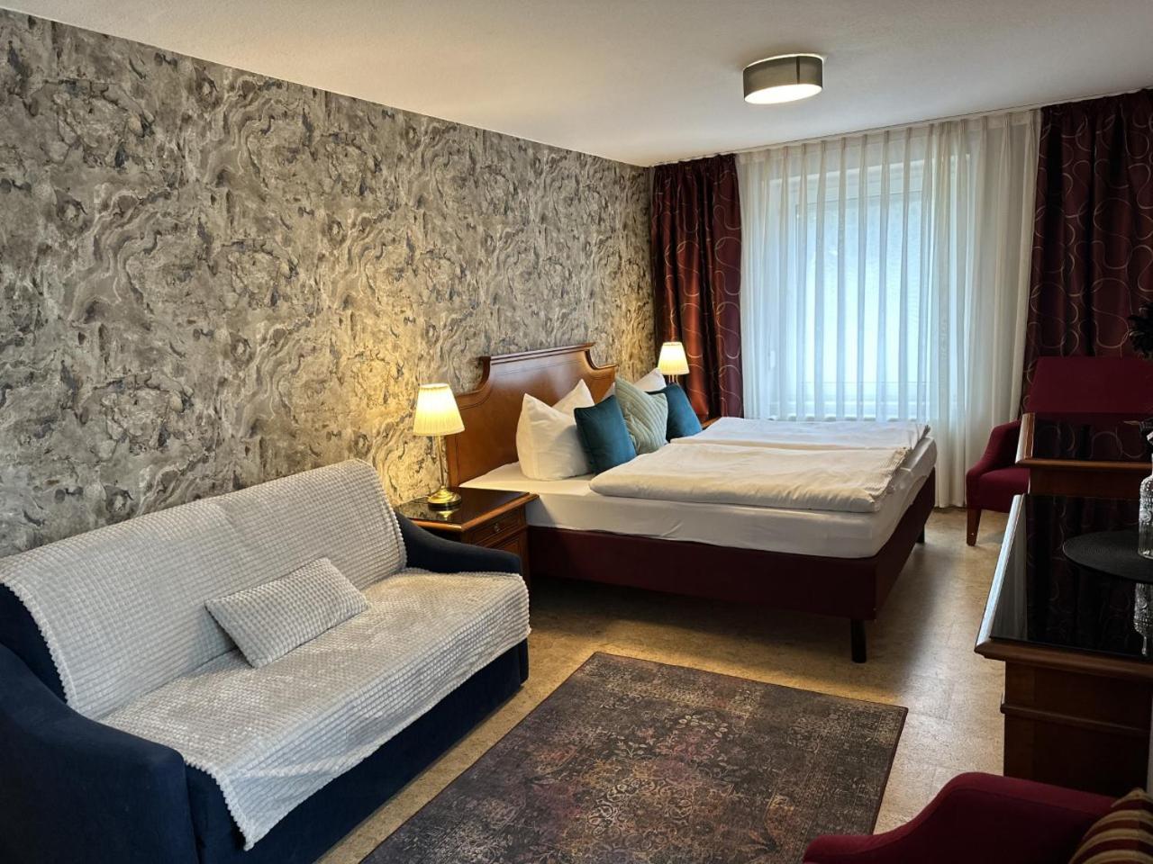 Large Double Room