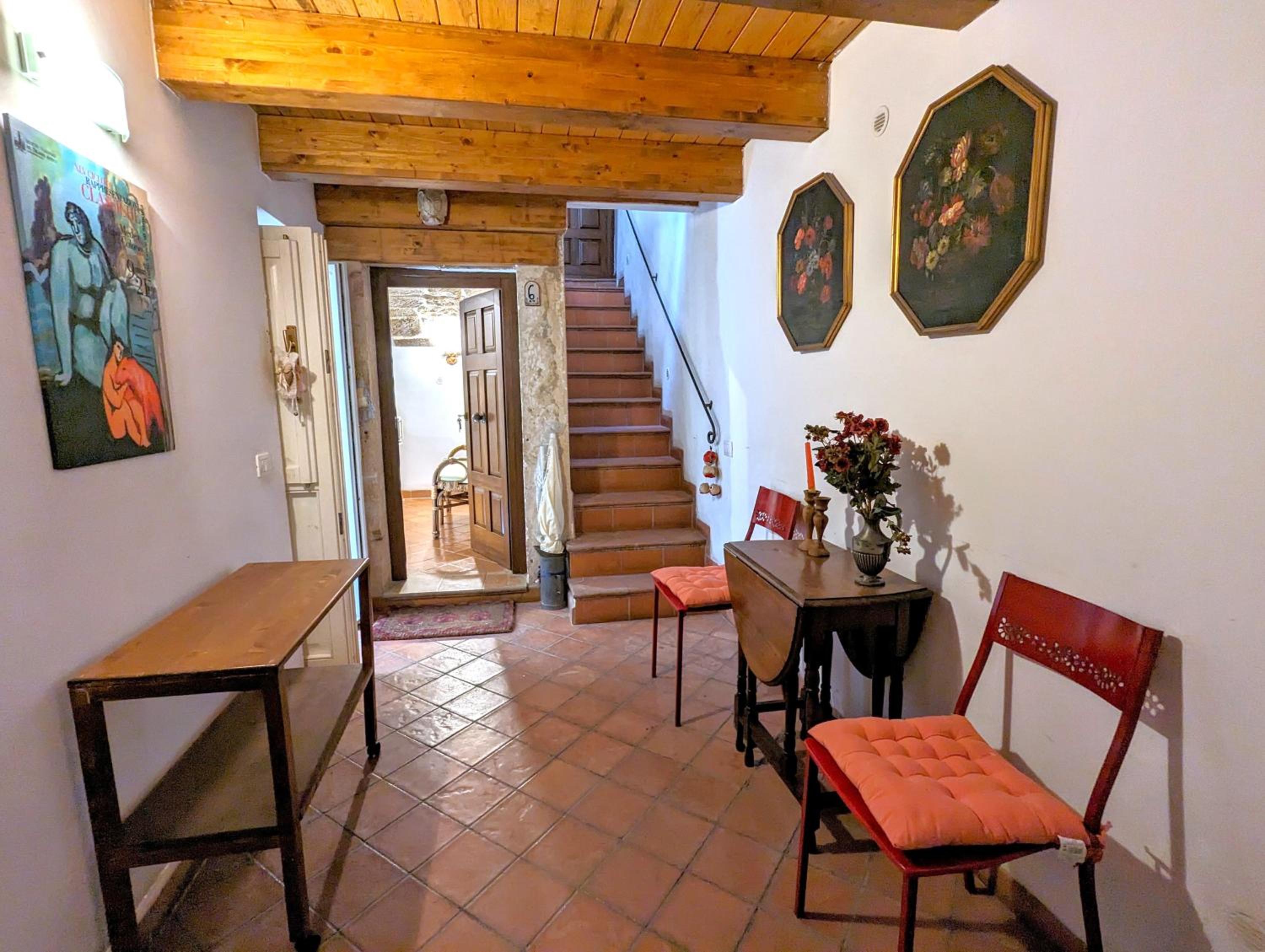 Apartment with Terrace - Fate