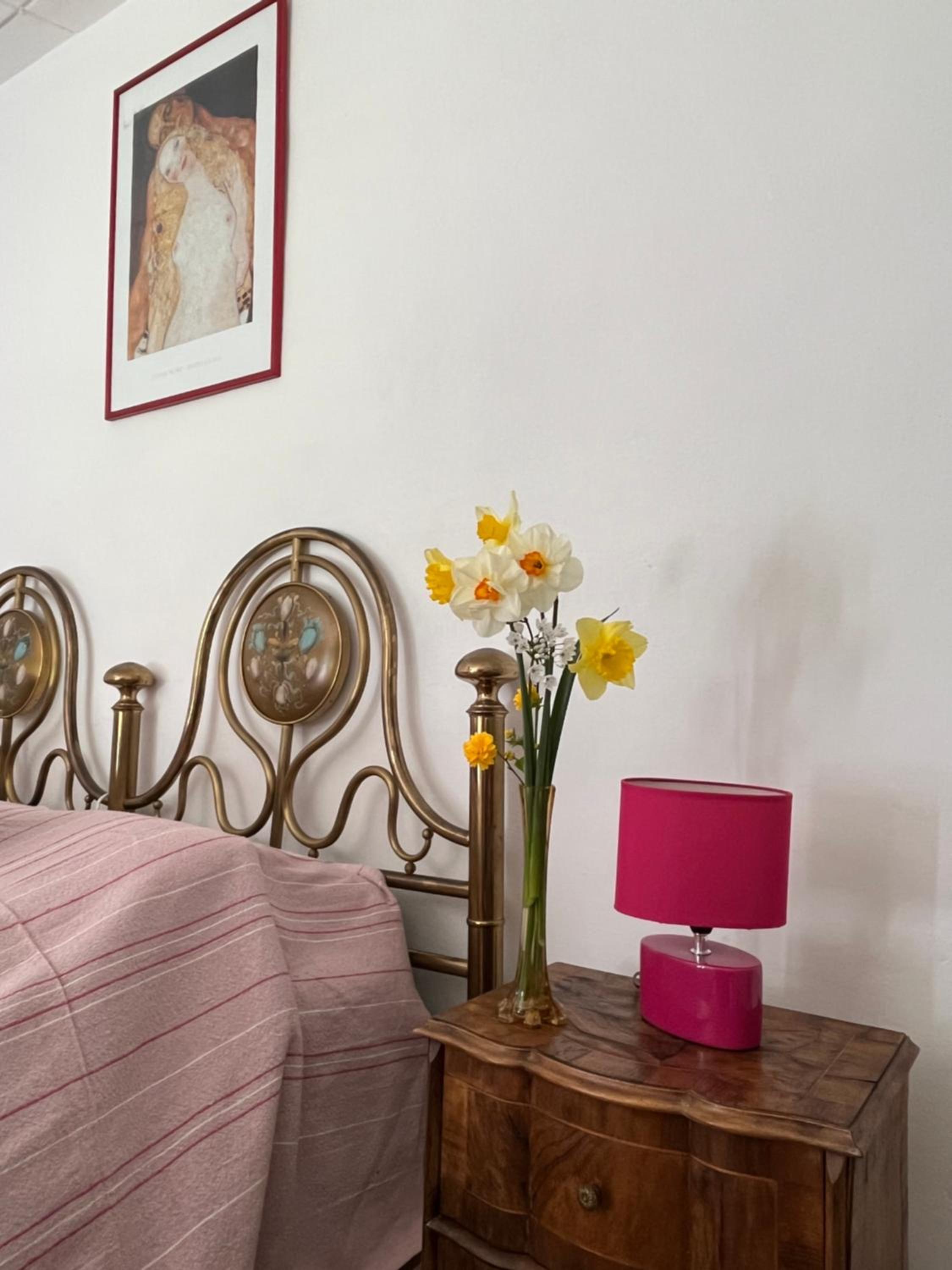 Two-Bedroom Apartment - Photo 2