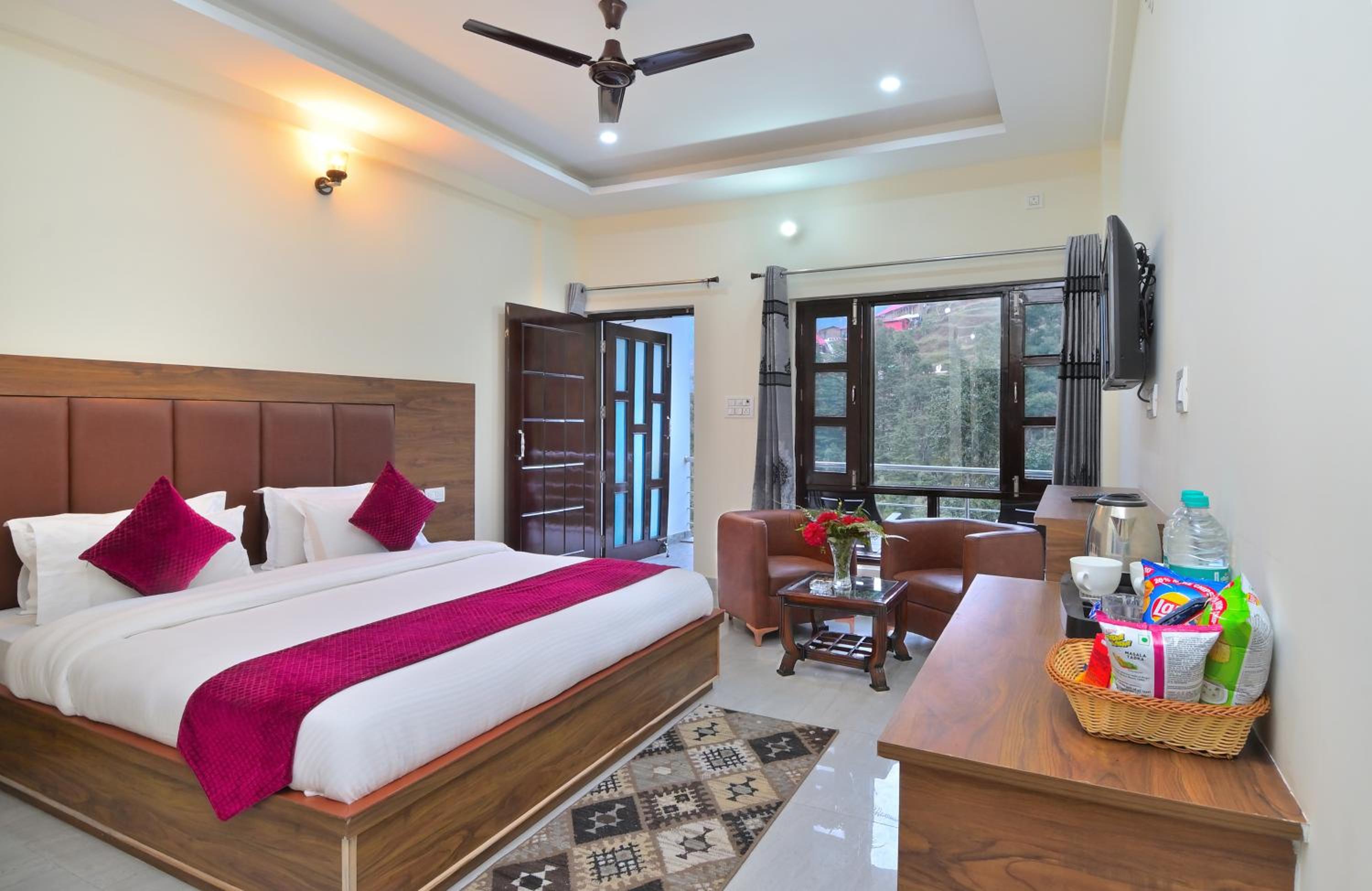 Family Room with Balcony - View of Valleys and Mountains
