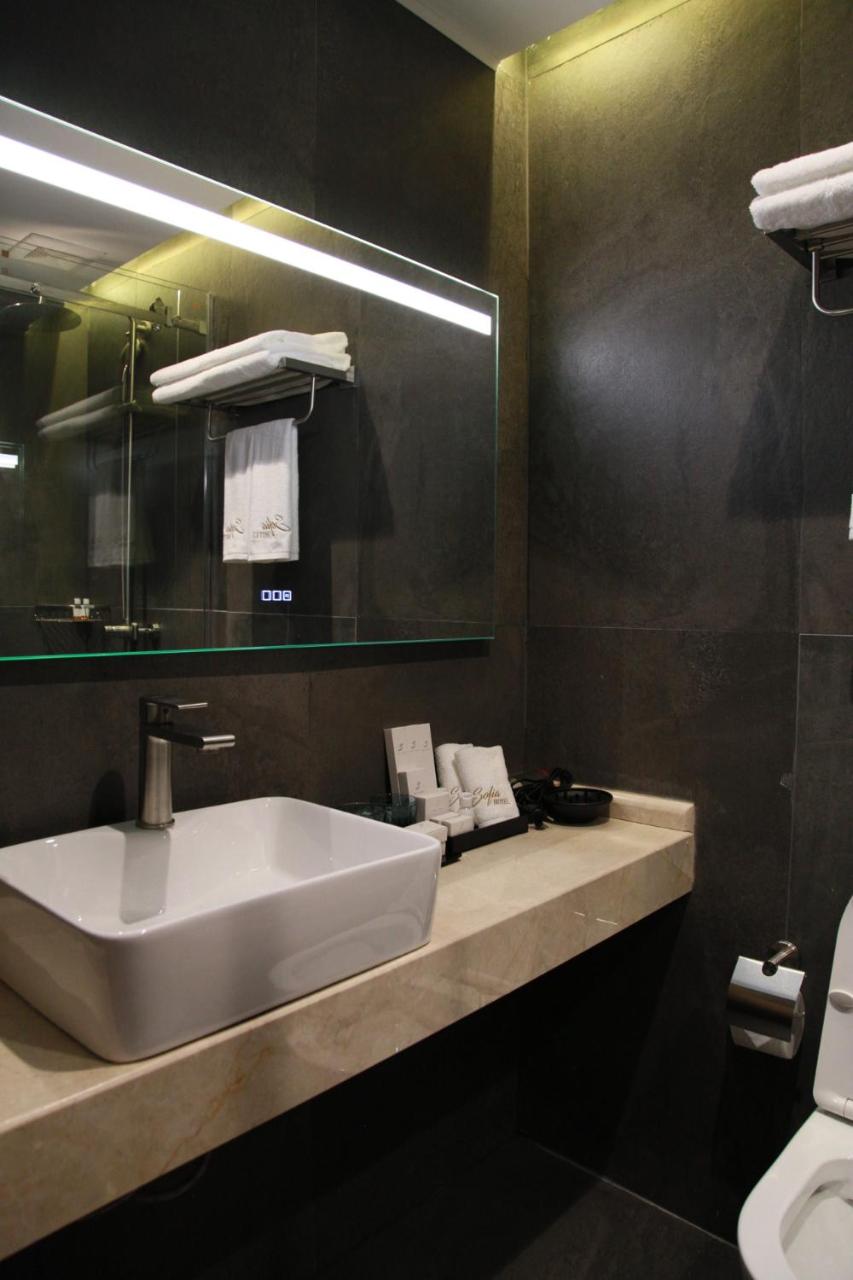 Large Double Room - Photo 3