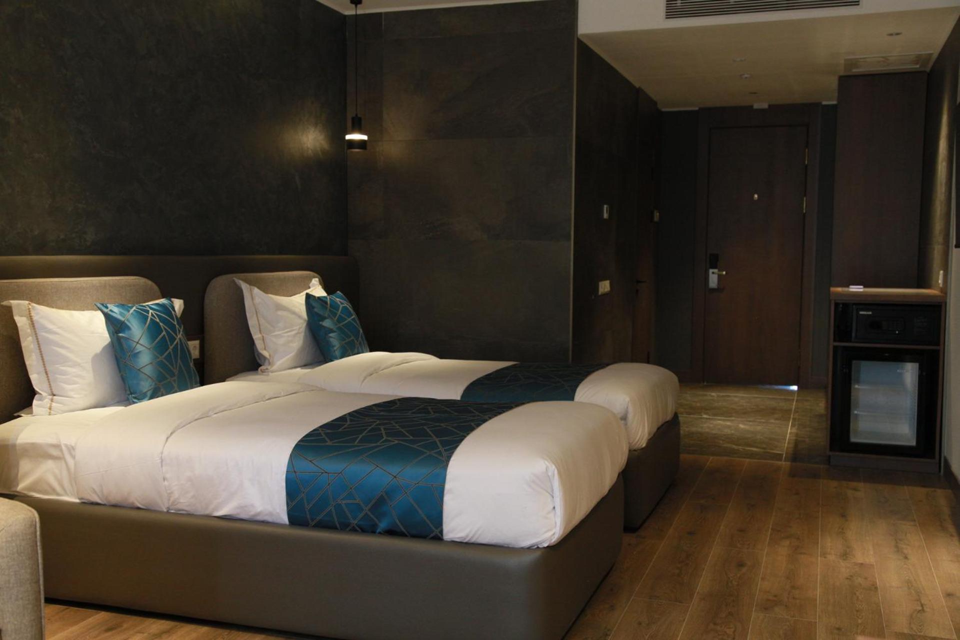 Twin Room - Photo 6