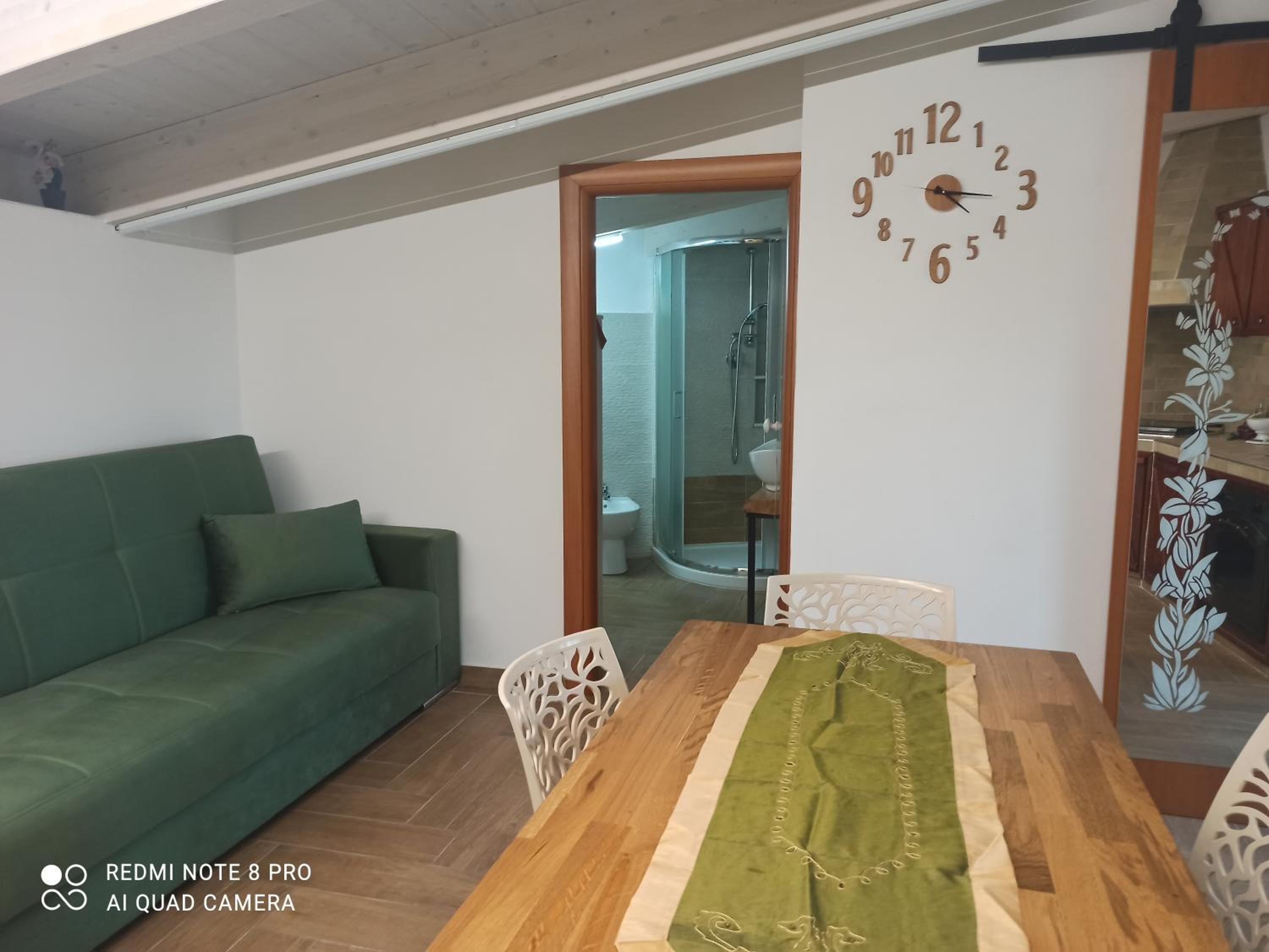 One-Bedroom House photo 1