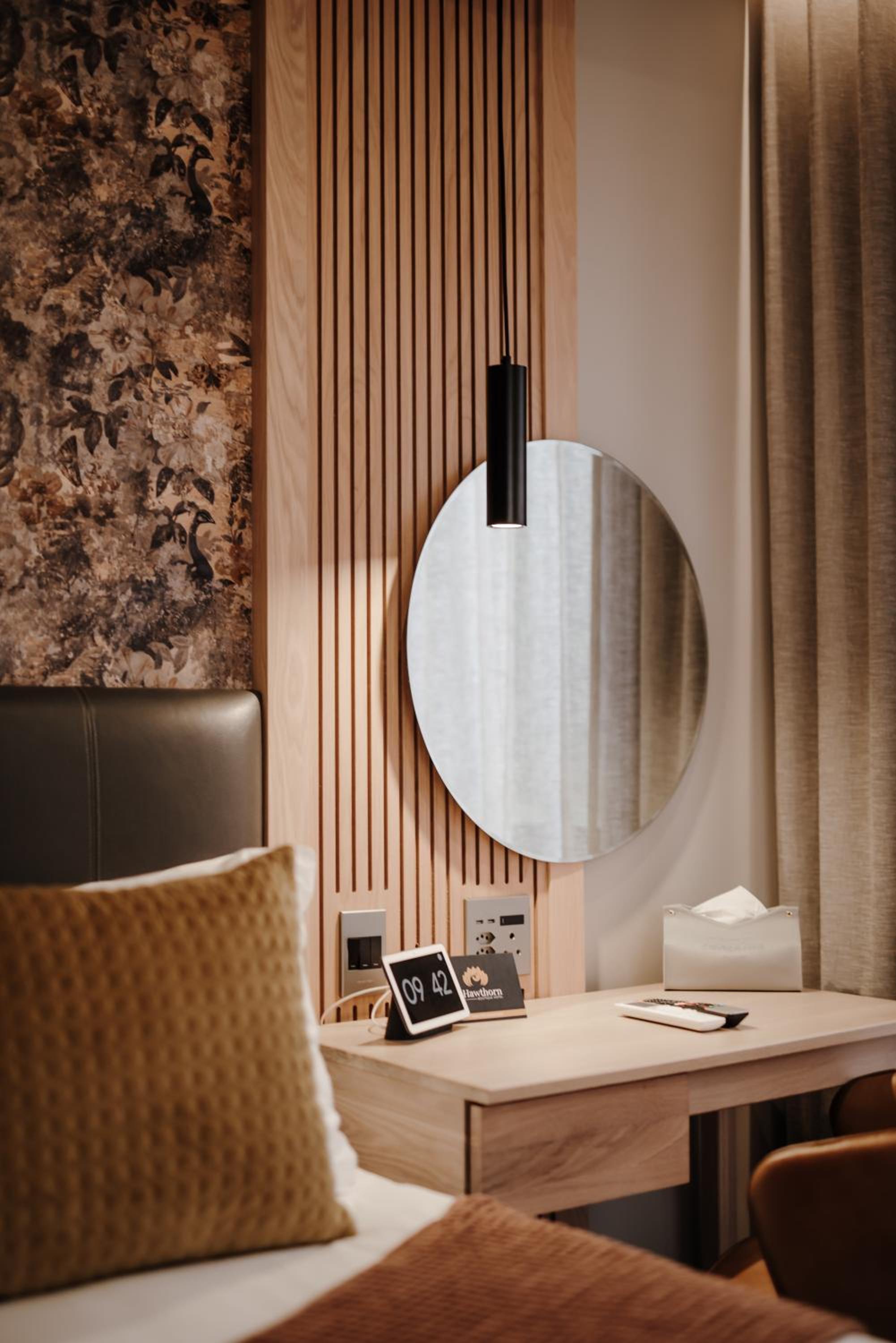 Superior King Room - Photo 9