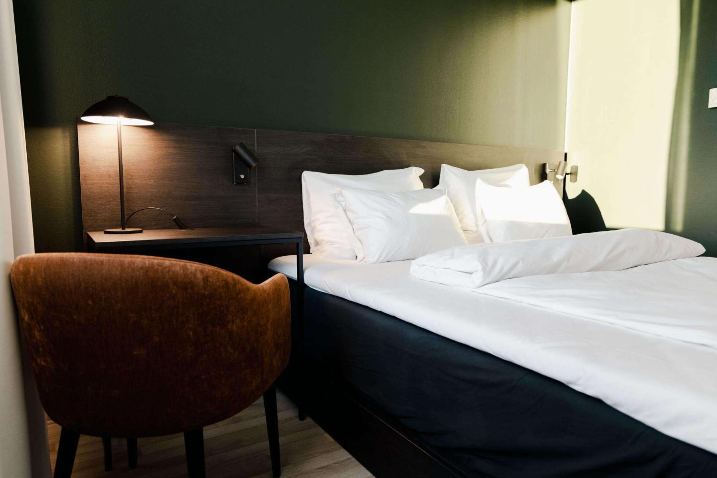 Standard Twin Room - Photo 1