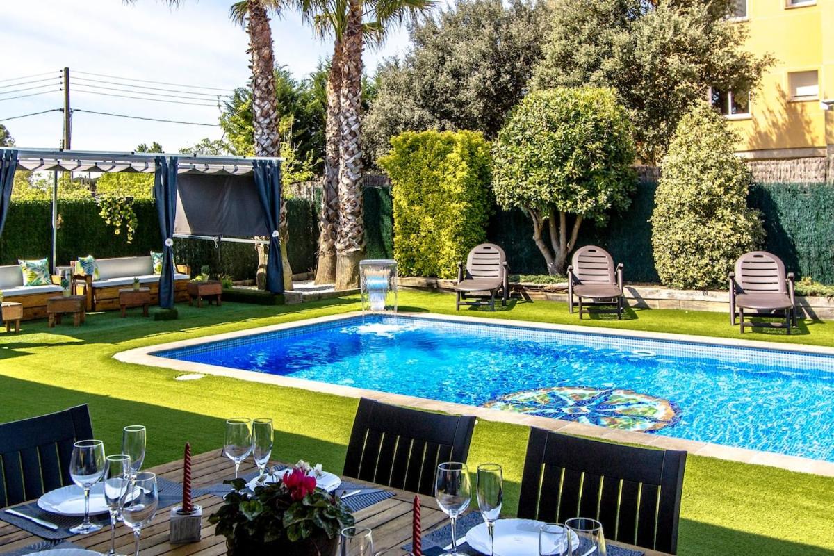 Villa with Private Pool photo 2