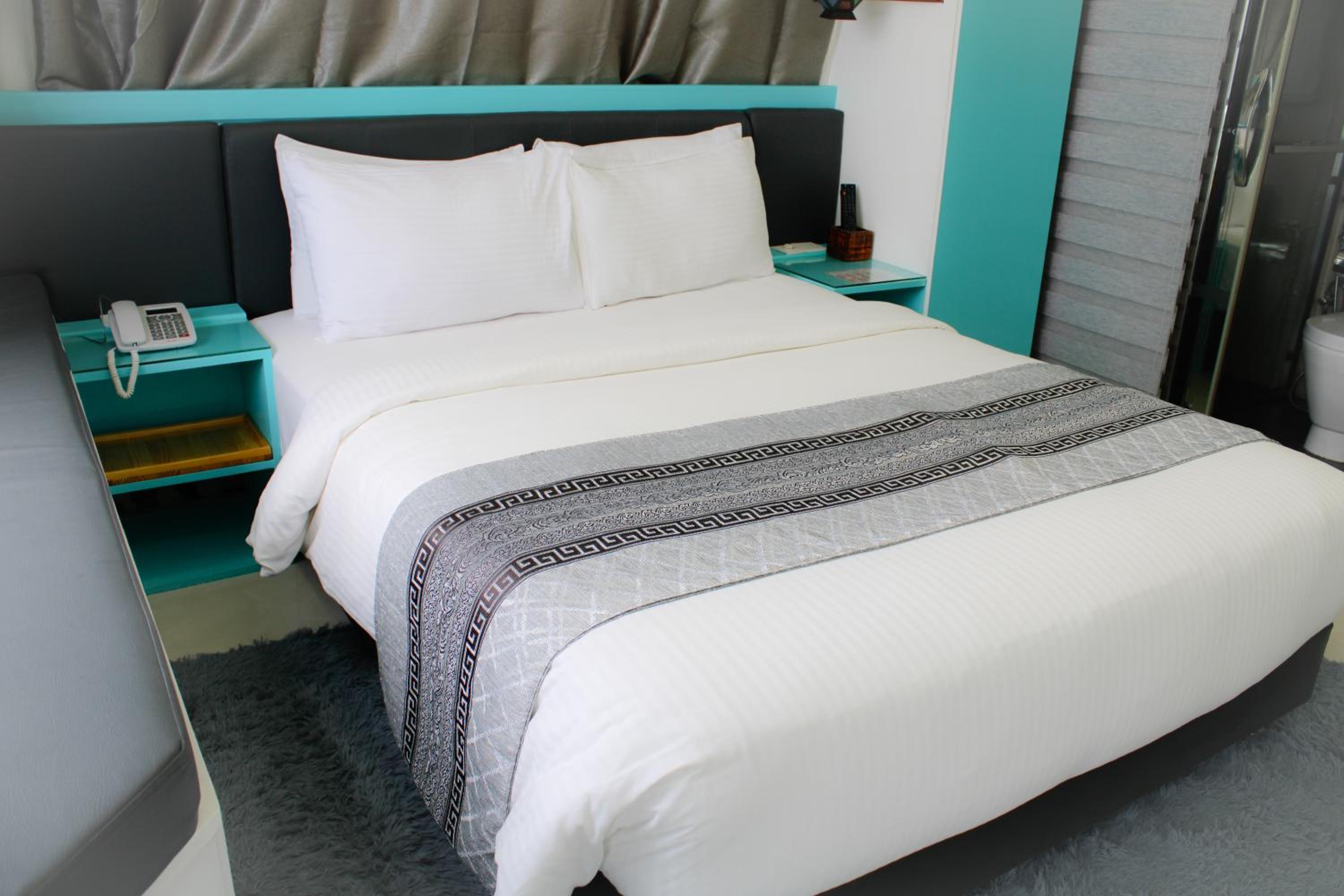 Standard Double or Twin Room - Photo 2