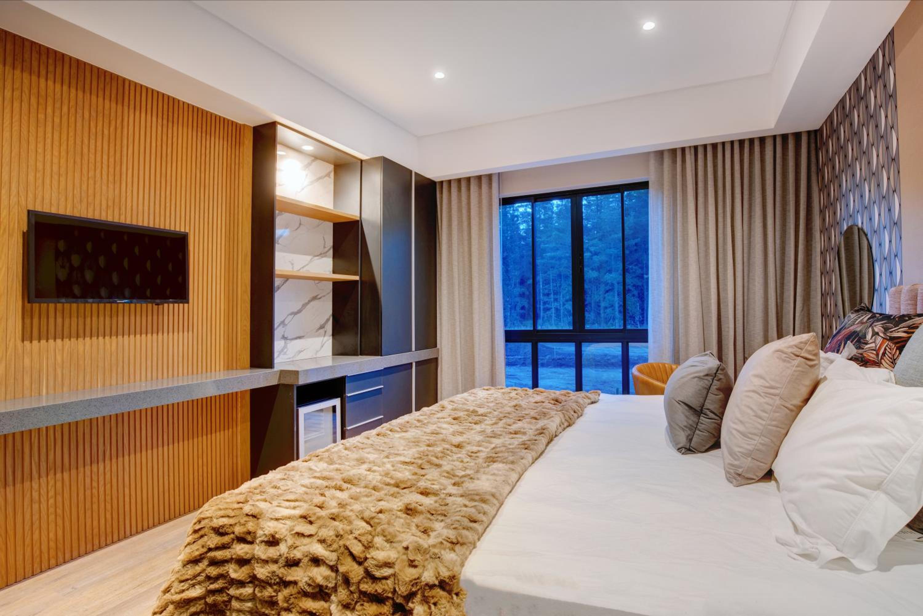Standard Double Room - Photo 4