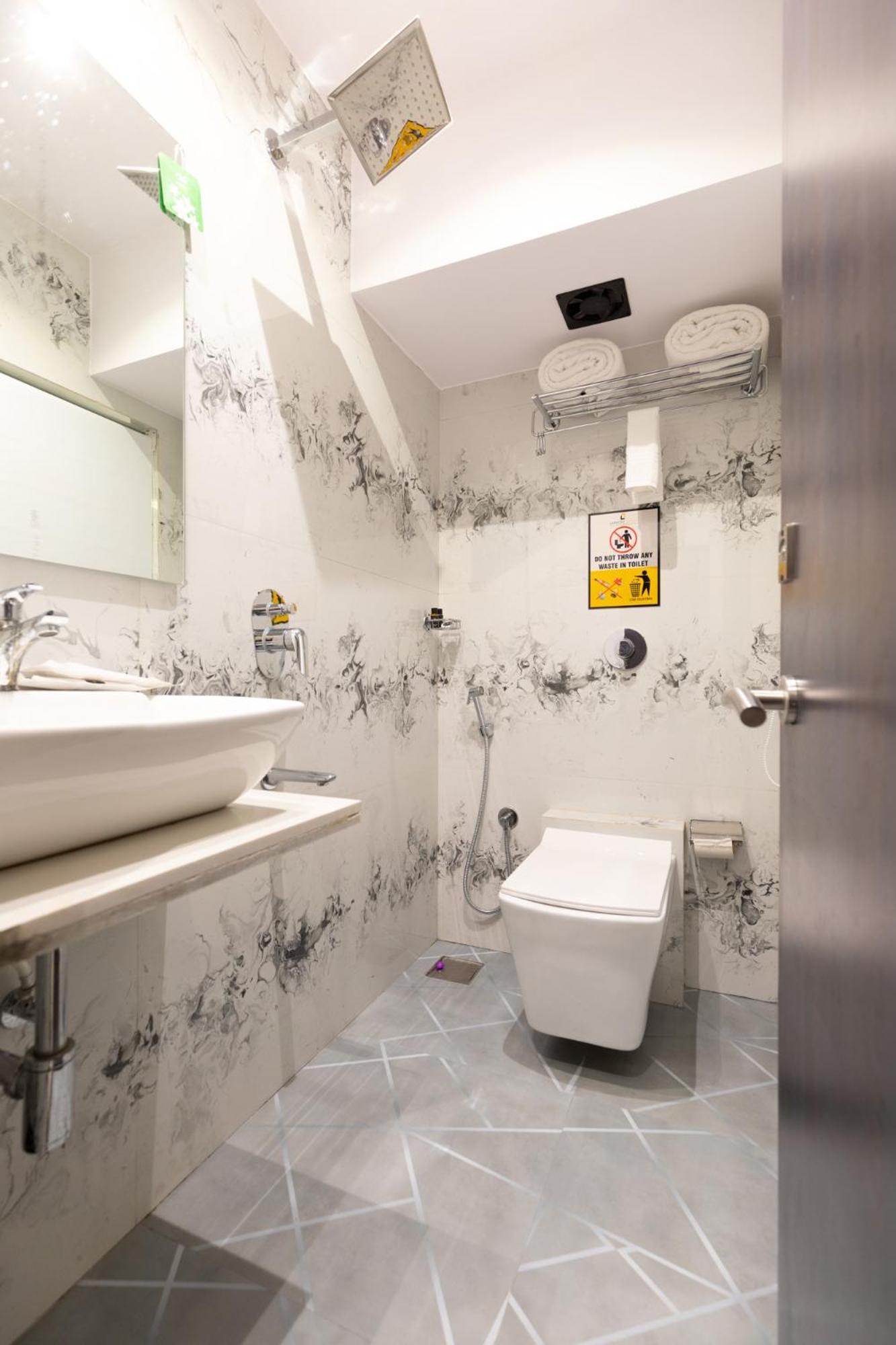 Superior Triple Room - Photo 8