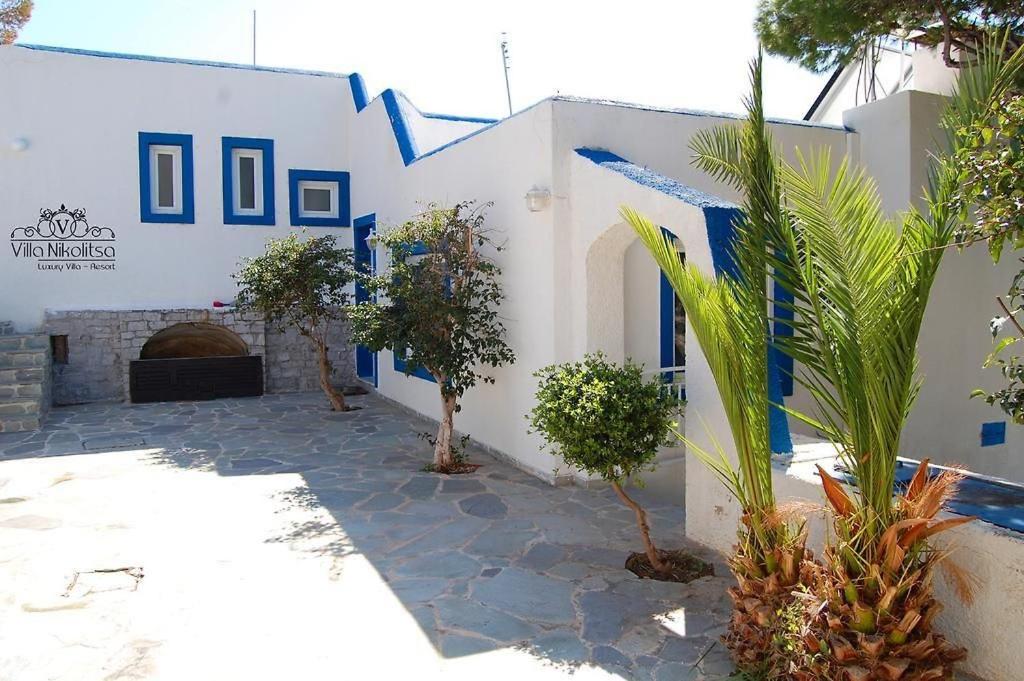 Three-Bedroom Villa photo 2
