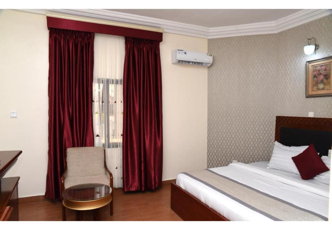 Executive Suite photo 1