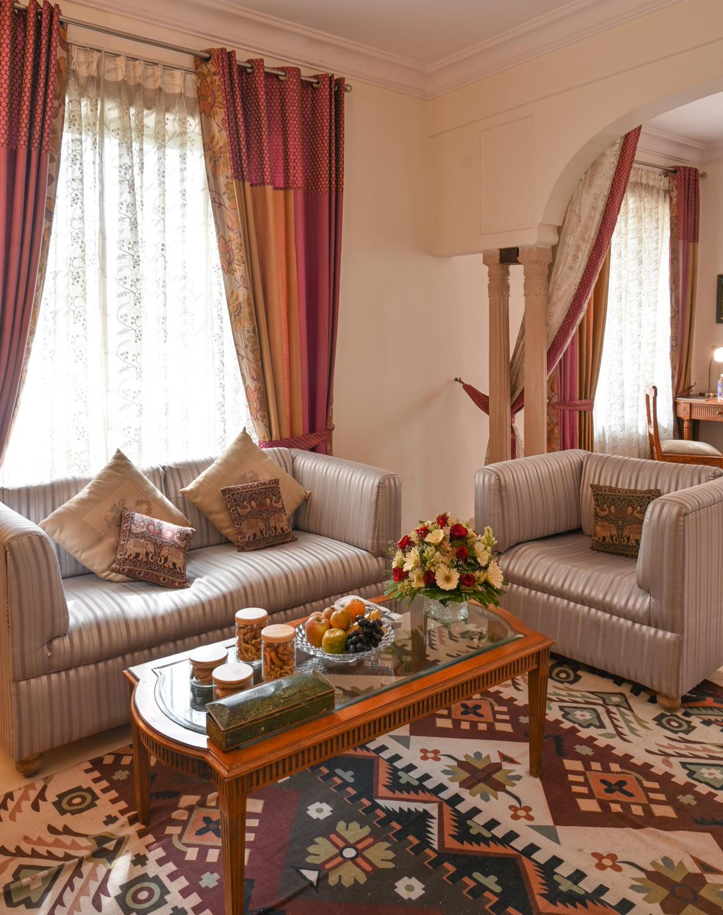 Royal Suite - Photo 8