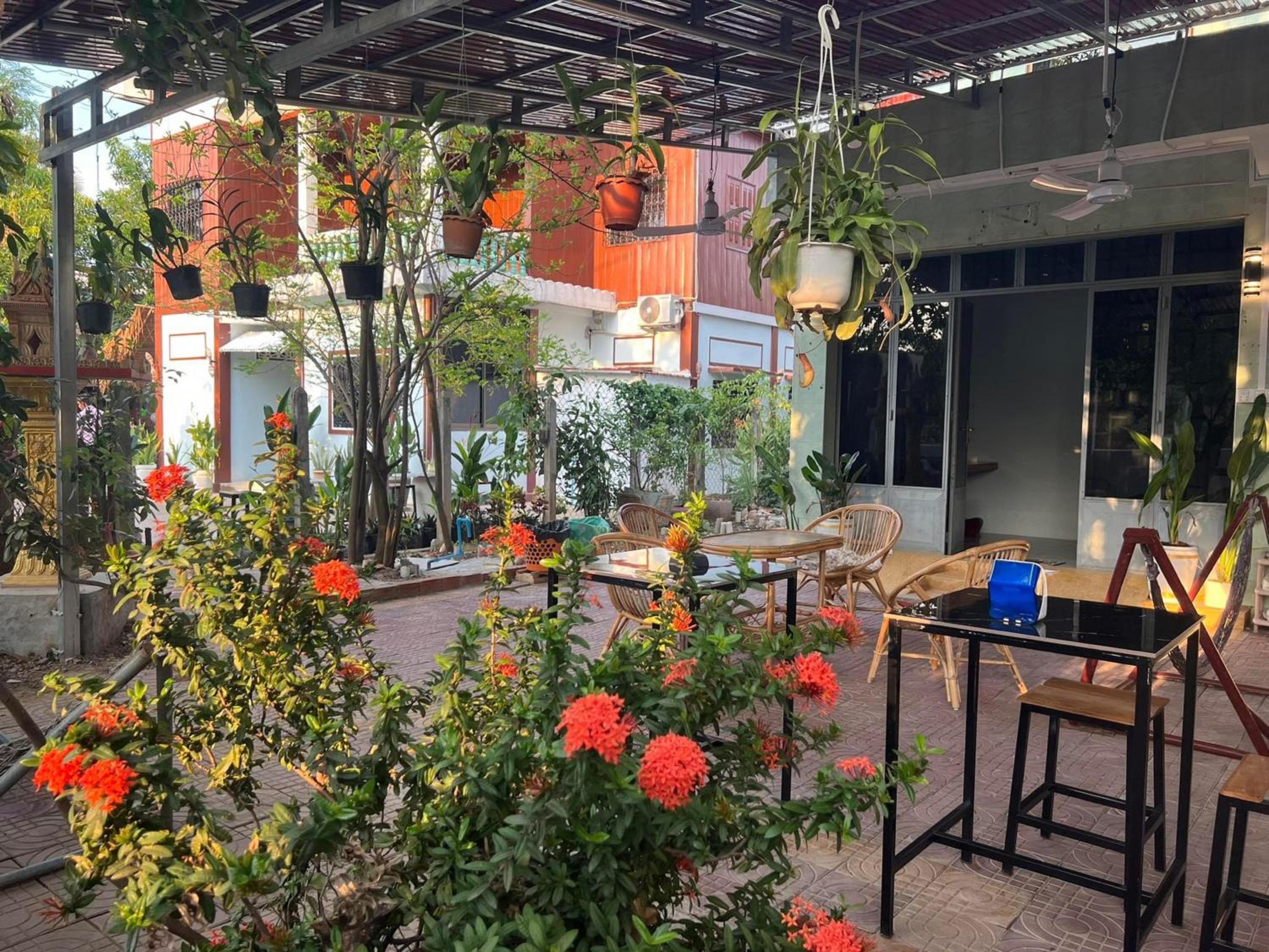 Apartment with Garden View - Photo 34