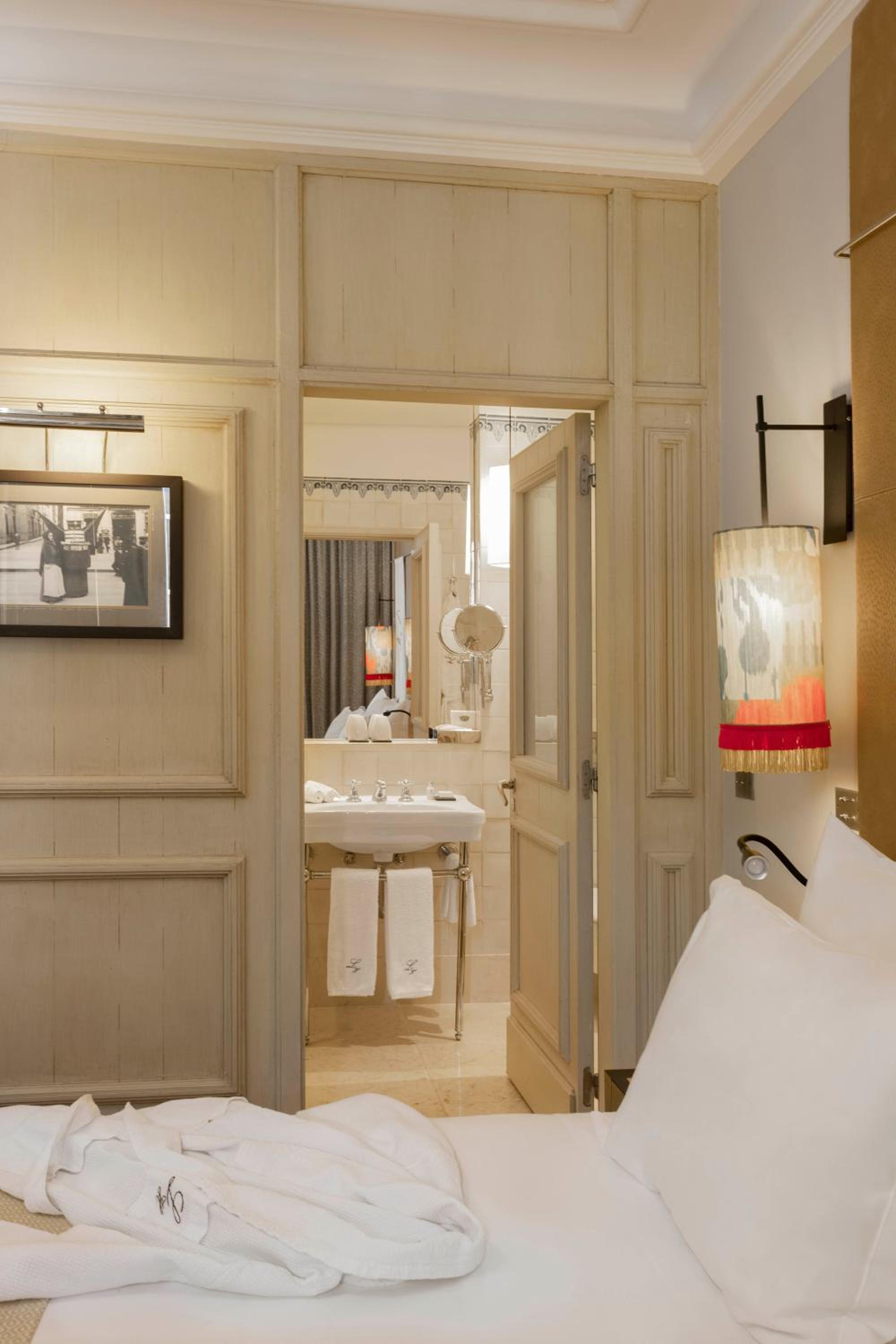 Baixa Room - Photo 3