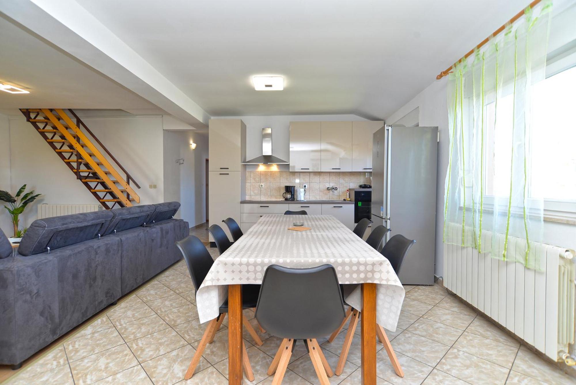 Apartment photo 3