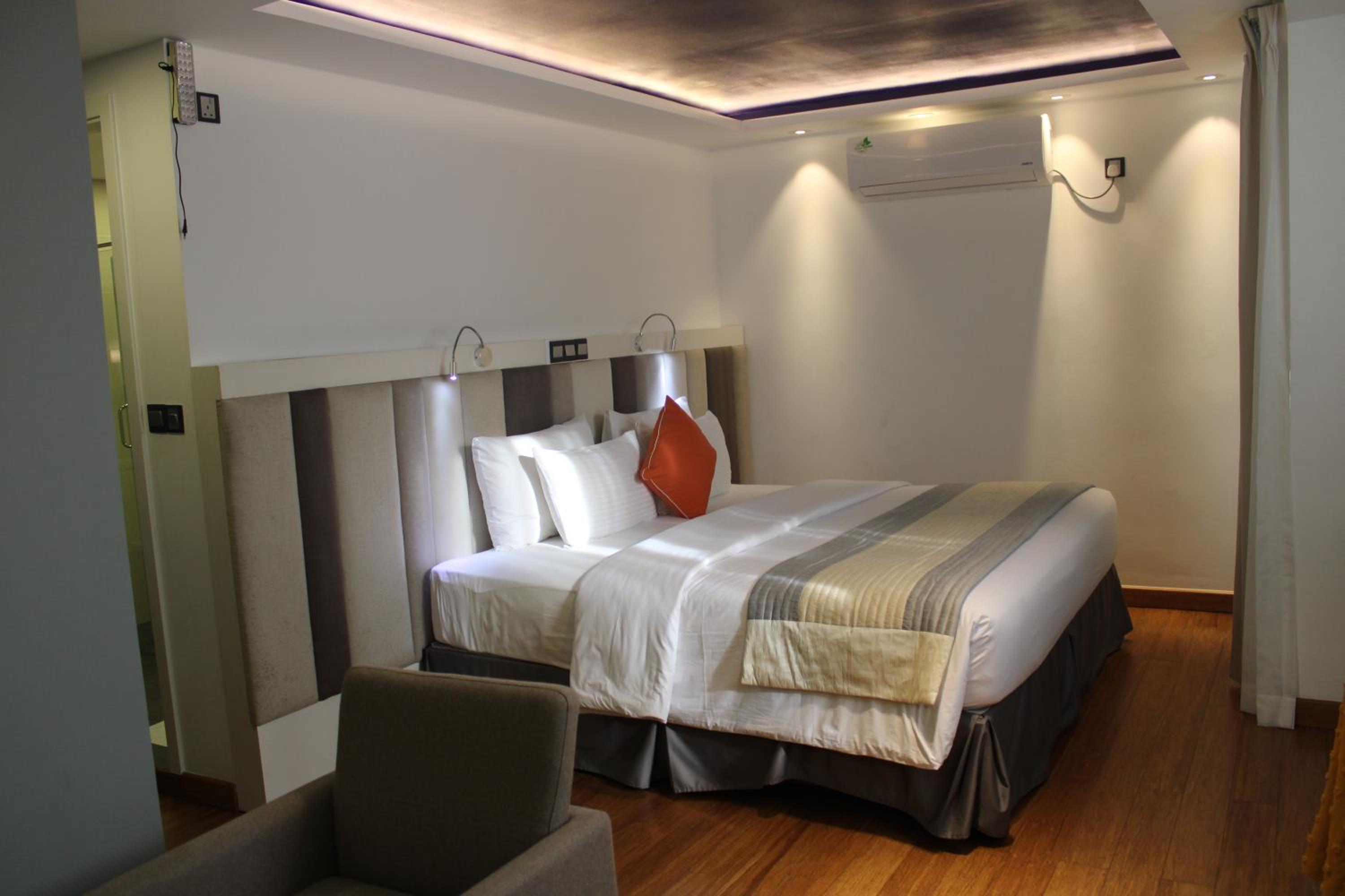 Junior Suite with Balcony