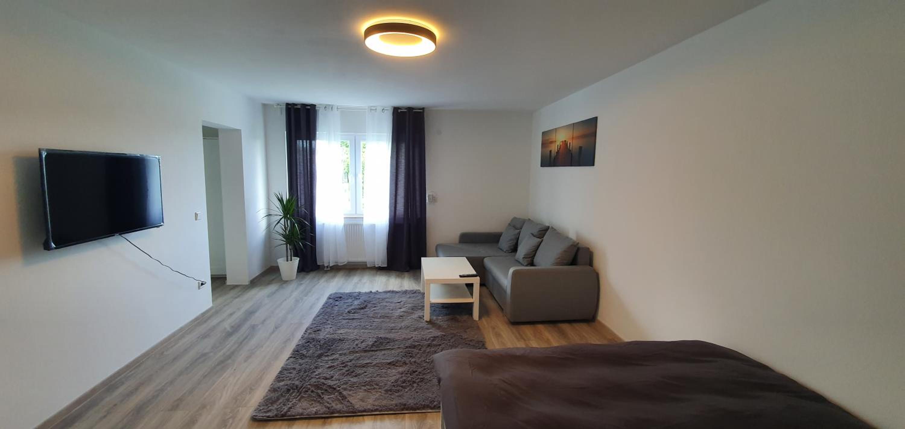 Studio Apartment - Photo 17
