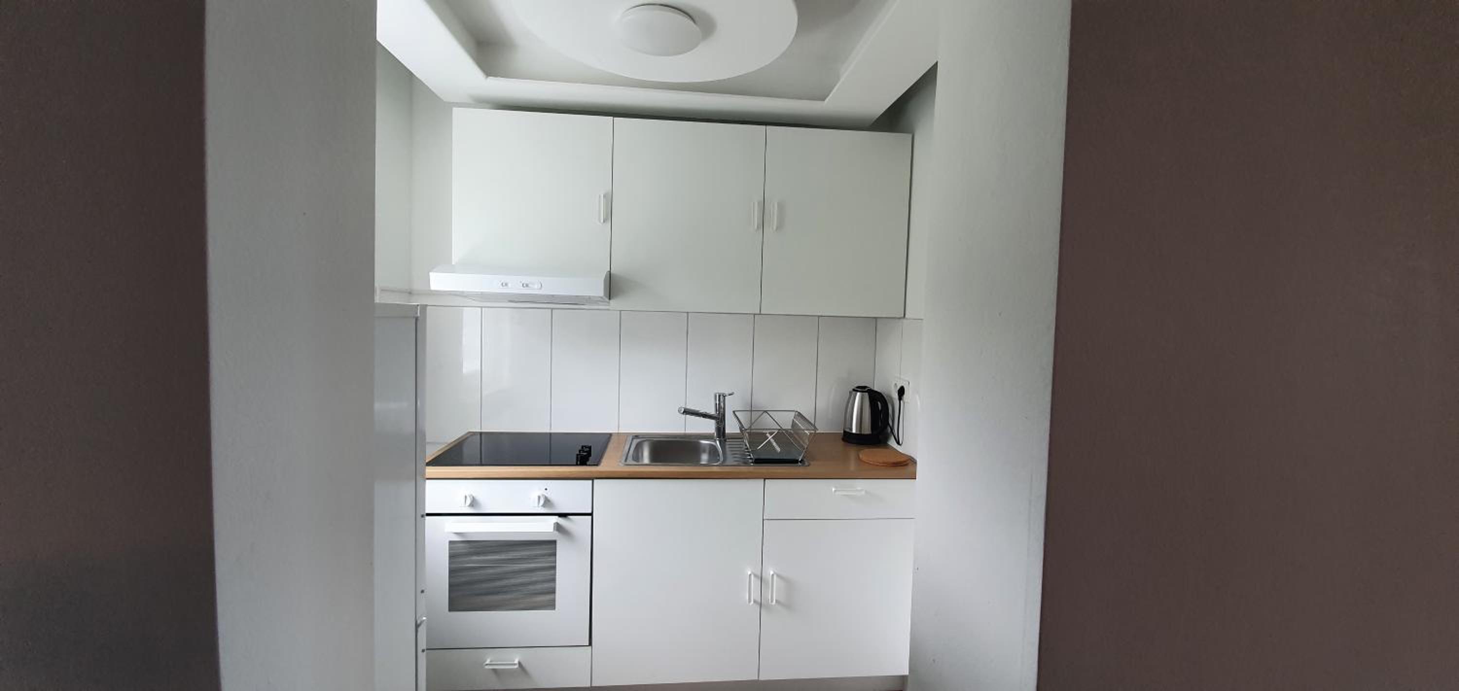 Studio Apartment - Photo 16