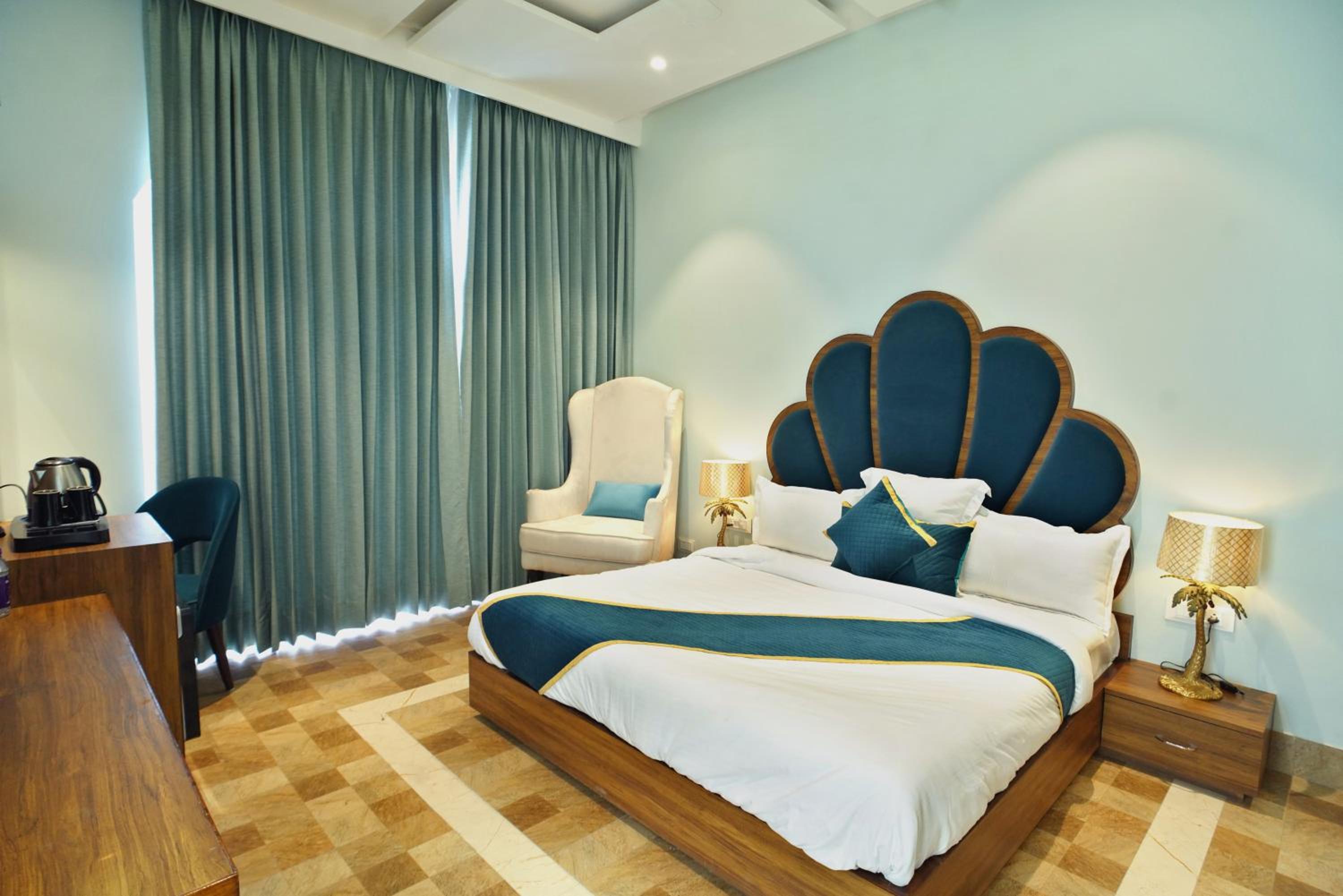 Deluxe Room - Photo 1