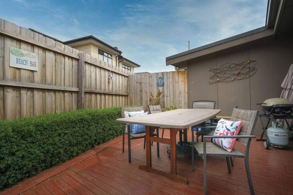 Two-Bedroom House photo 2