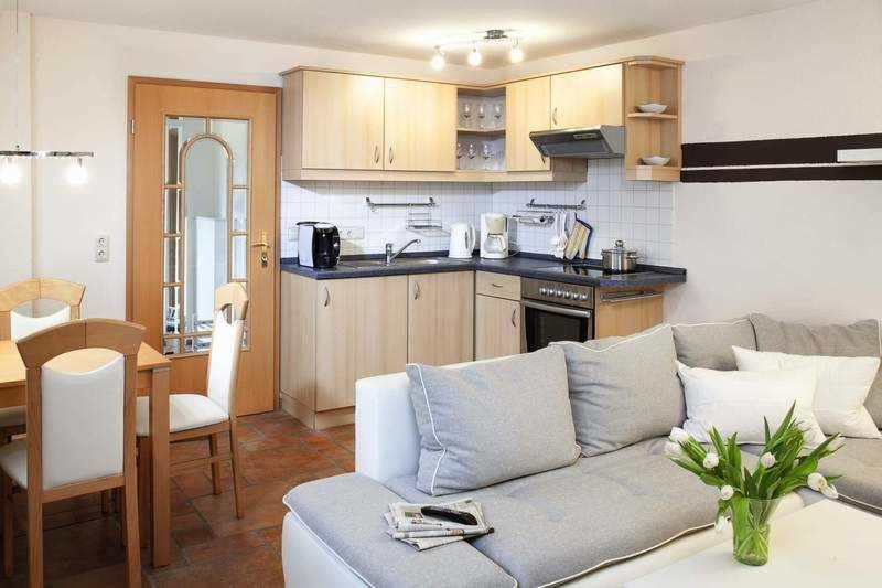 One-Bedroom House photo 2