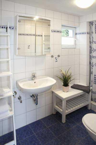 One-Bedroom House photo 3