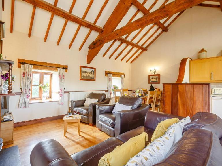 Cottage (4 Adults)