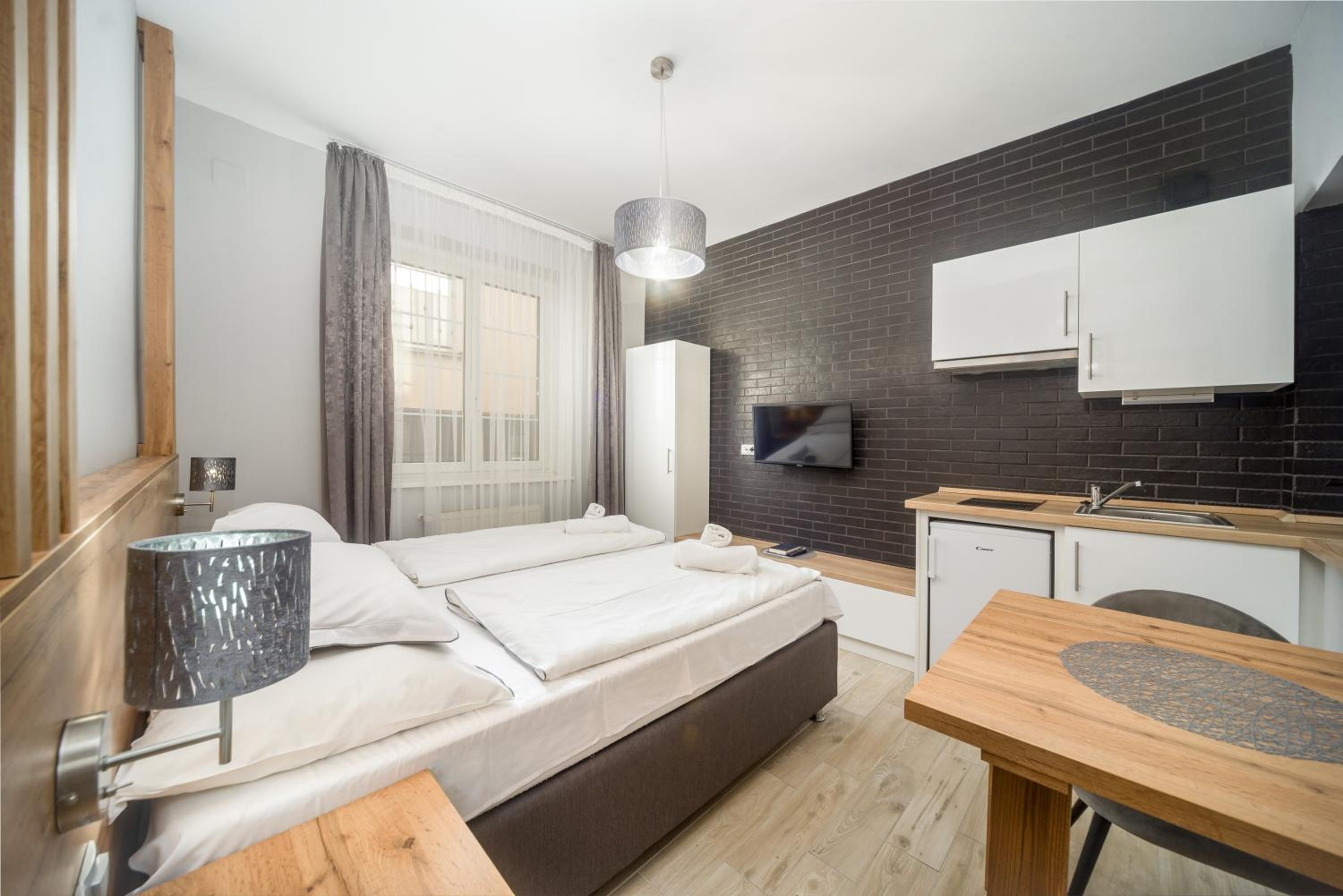 Double Room - Photo 1
