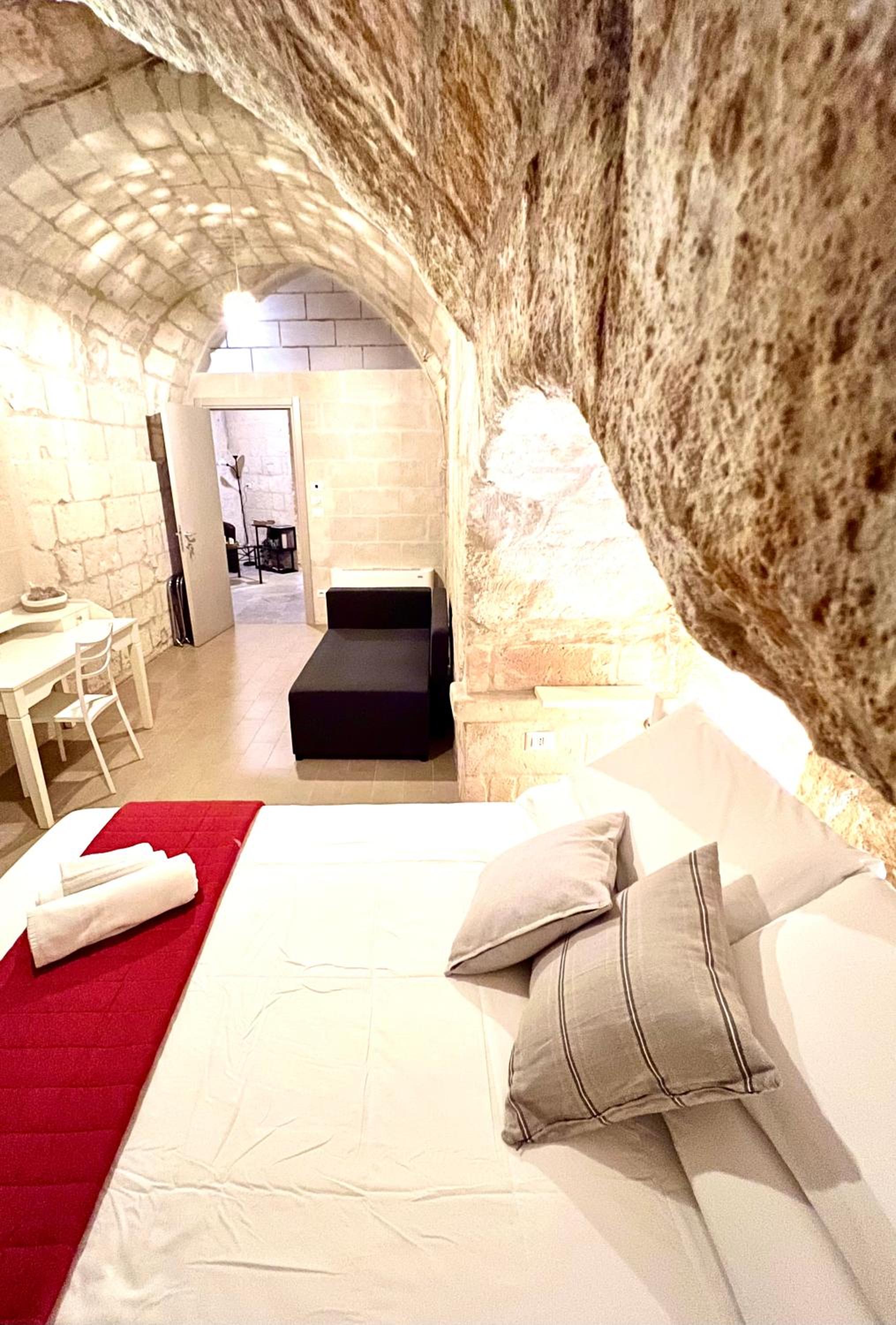 Double Room - Photo 4