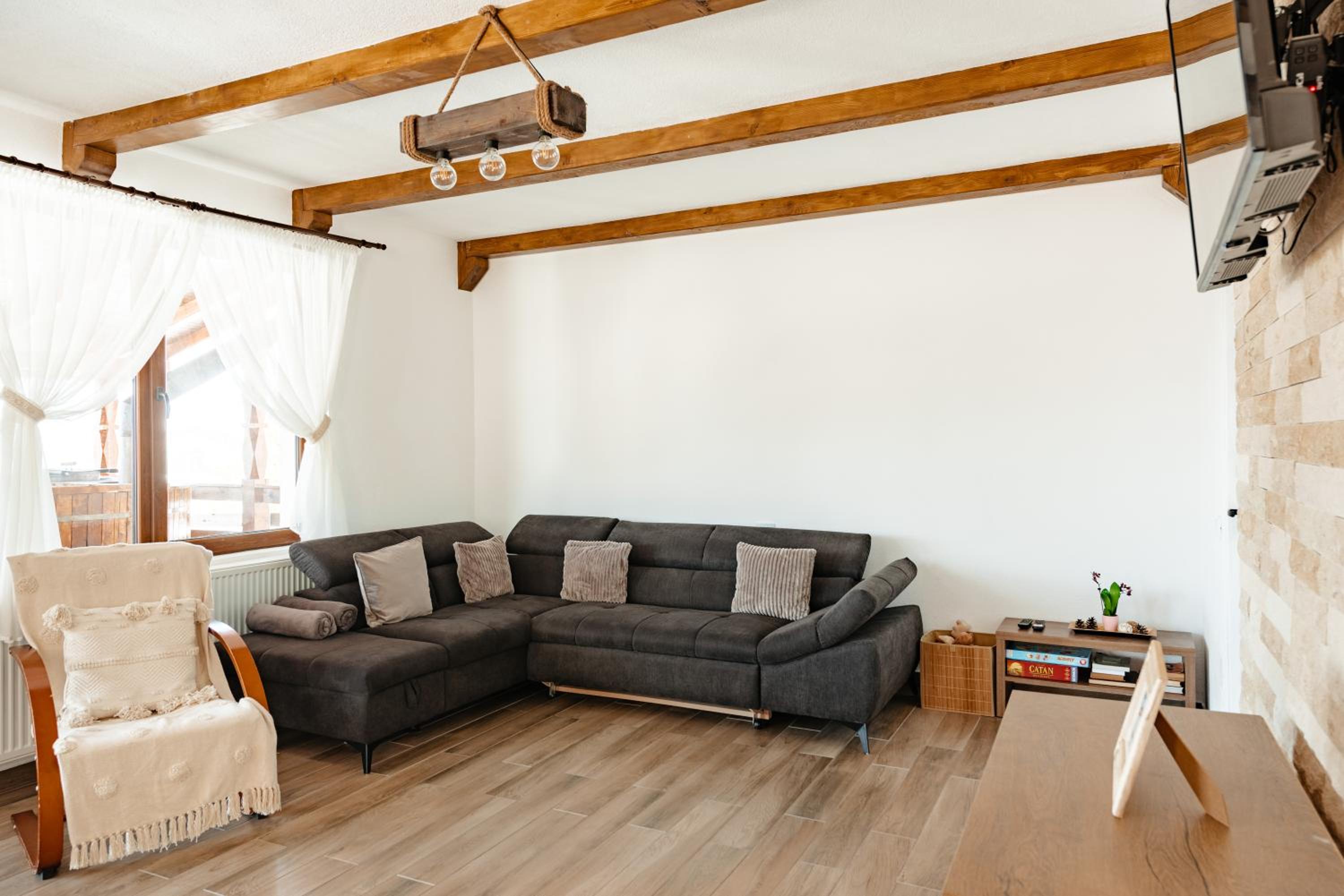 Four-Bedroom House photo 1