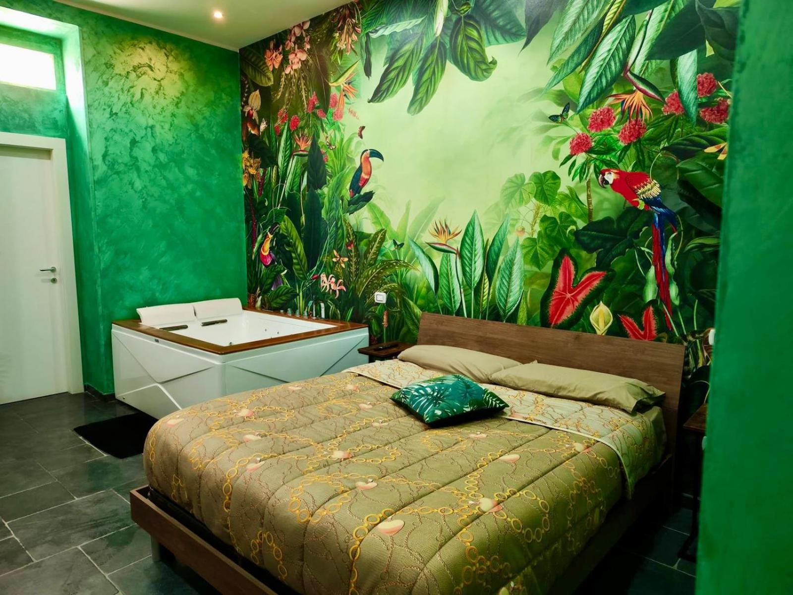 King Room with Spa Bath