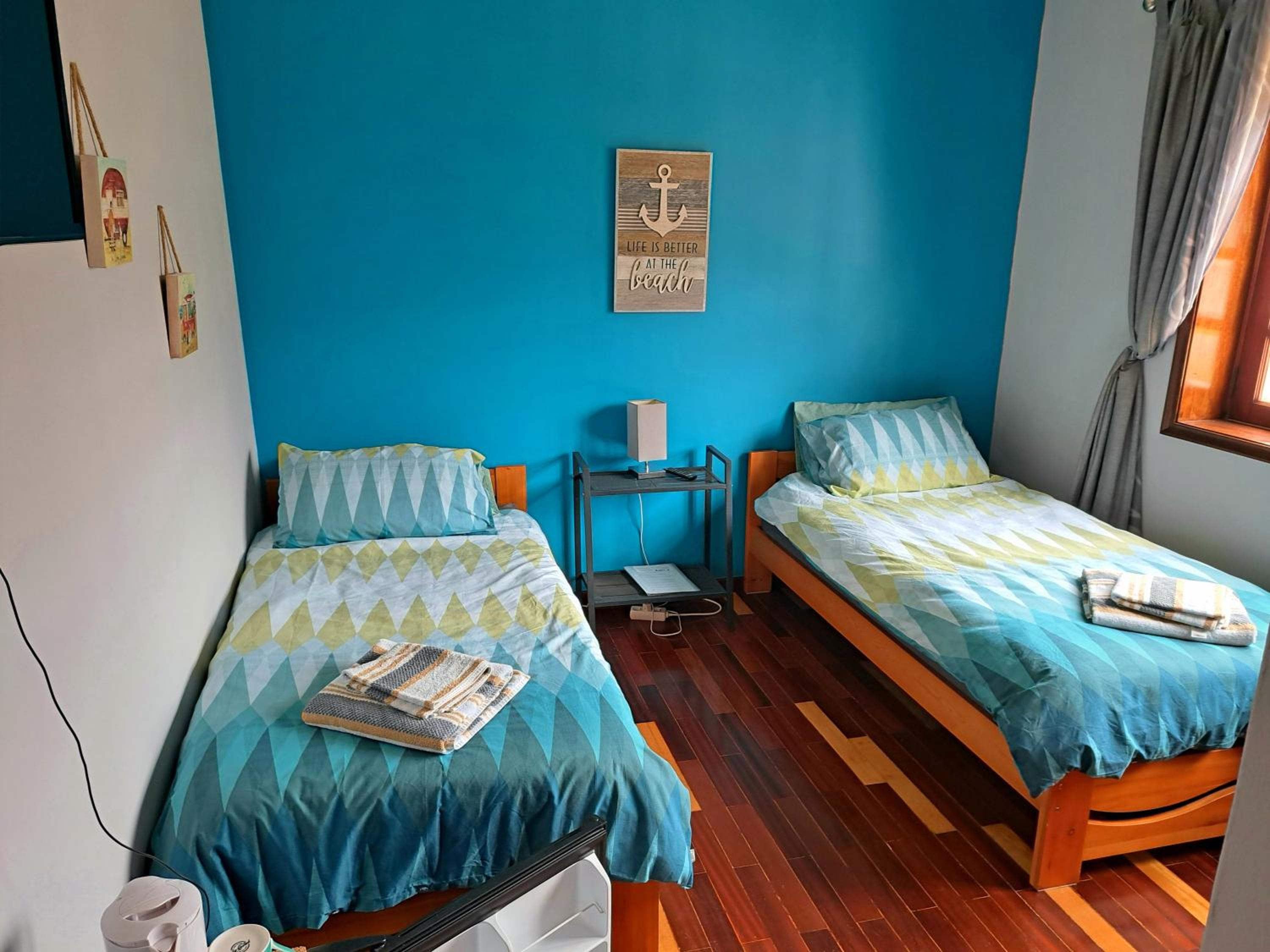 Standard Twin Room with Shared Bathroom