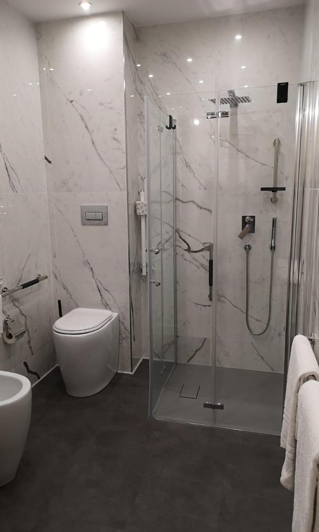 Deluxe Triple Room - Photo 3