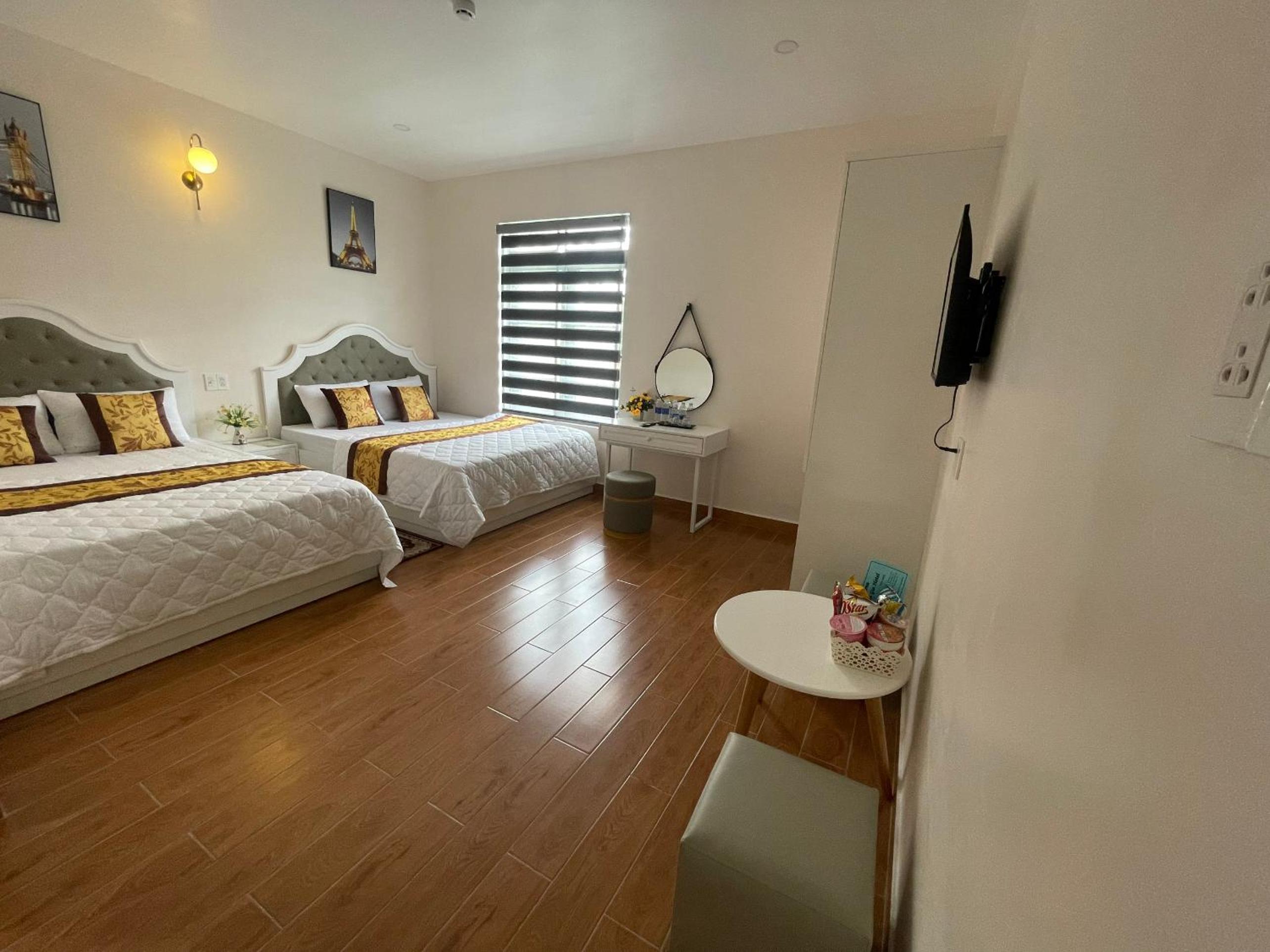 King Room with Two King Beds