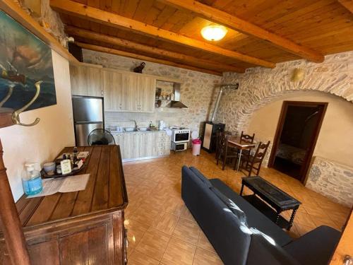 Two-Bedroom Apartment - Photo 28