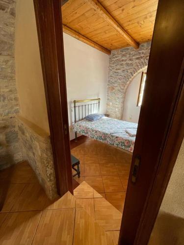 Two-Bedroom Apartment - Photo 31