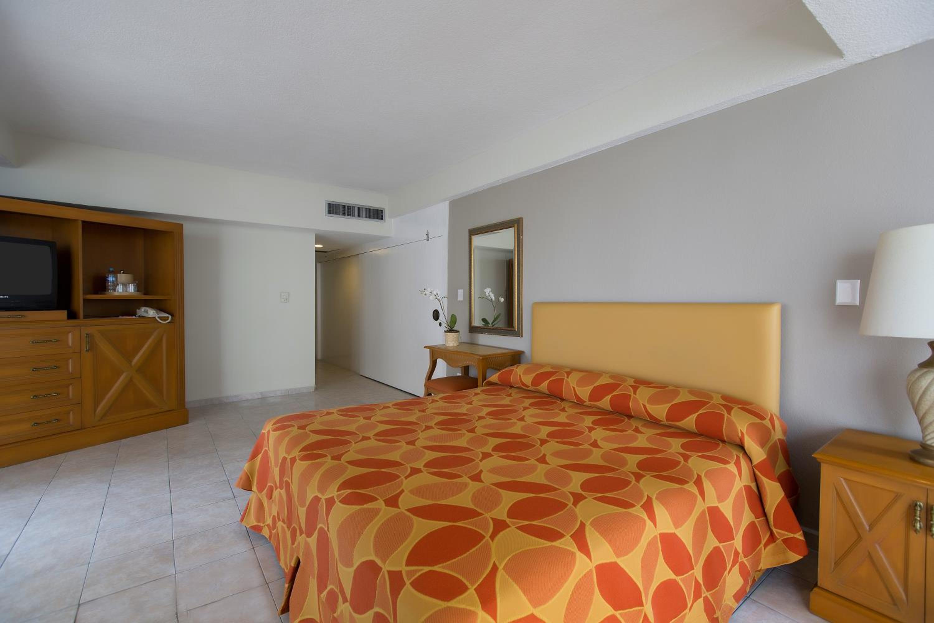 King Room with Mountain View - Photo 4