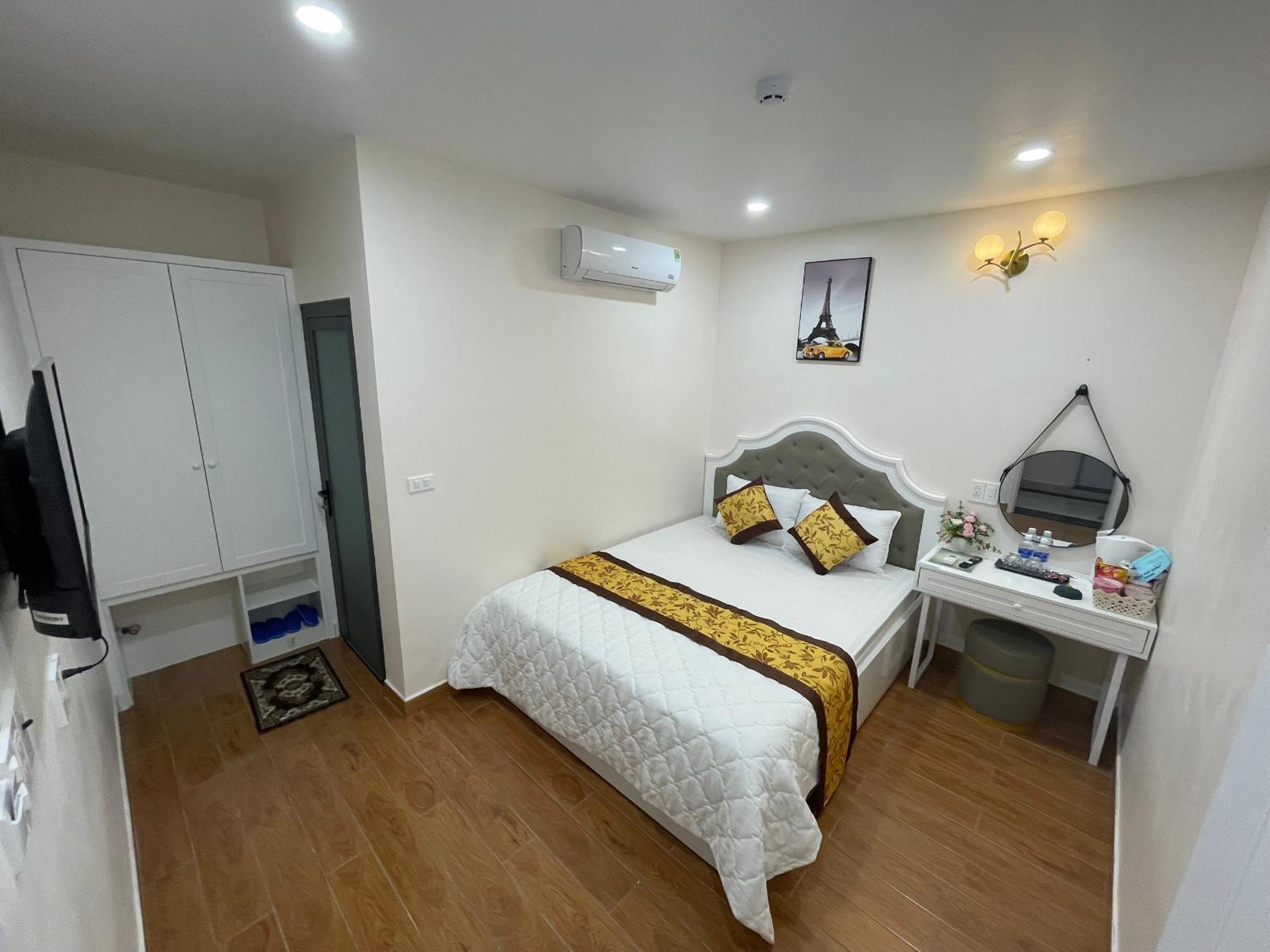 Standard King Room - Photo 4