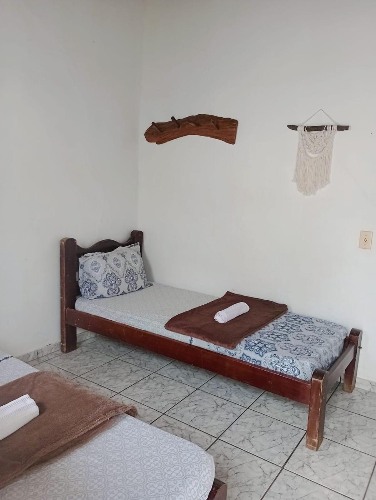 Budget Double Room - Photo 8