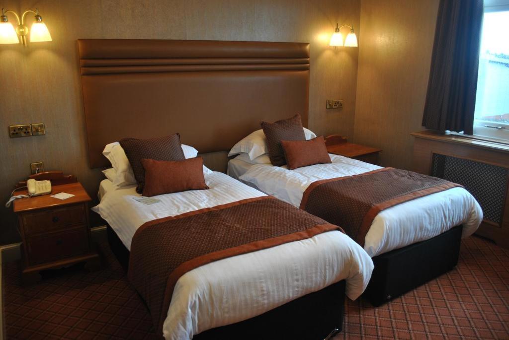 Luxury King Room - Photo 3