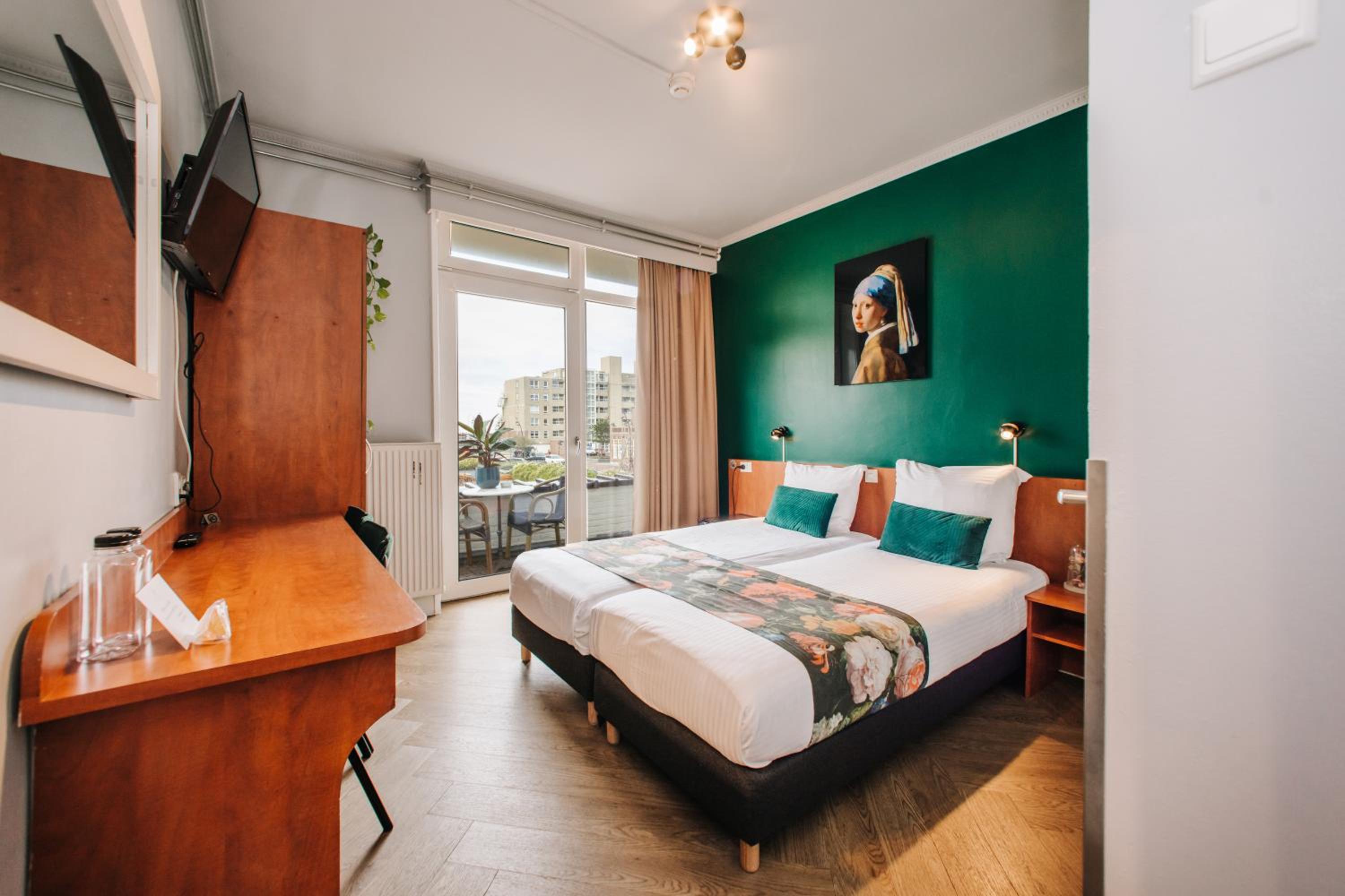 Double or Twin Room with Balcony