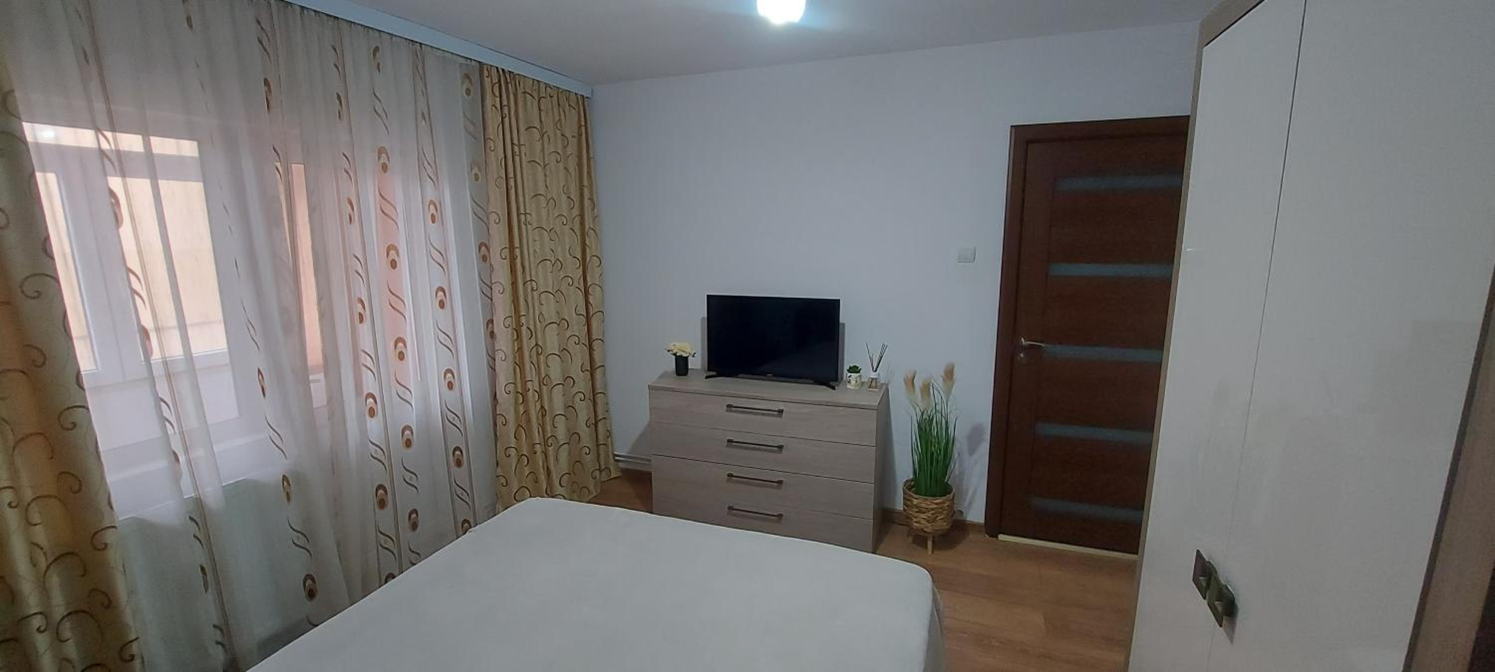 Two-Bedroom Apartment - Photo 22